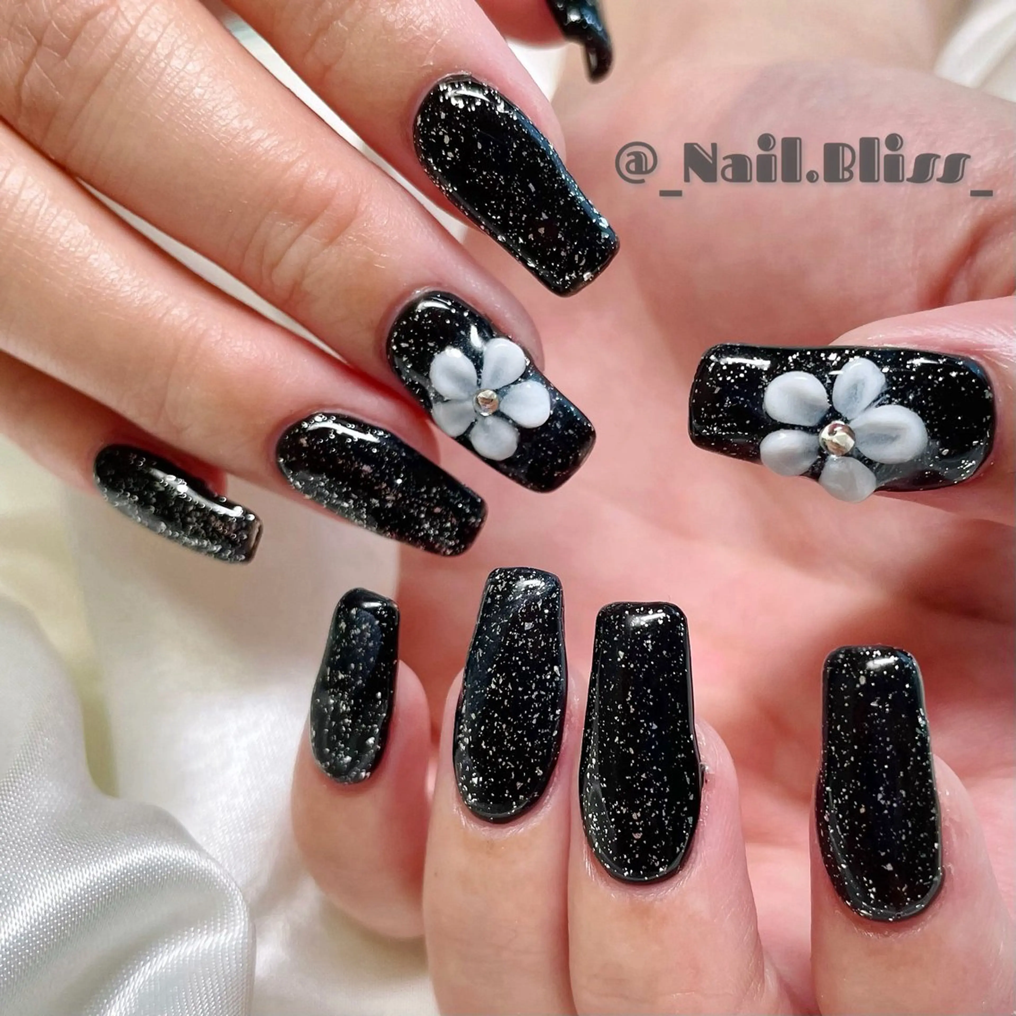 ネイル ワンカラーネイル シンプルネイル ハンドネイル NAIL BLISSのネイルデザイン