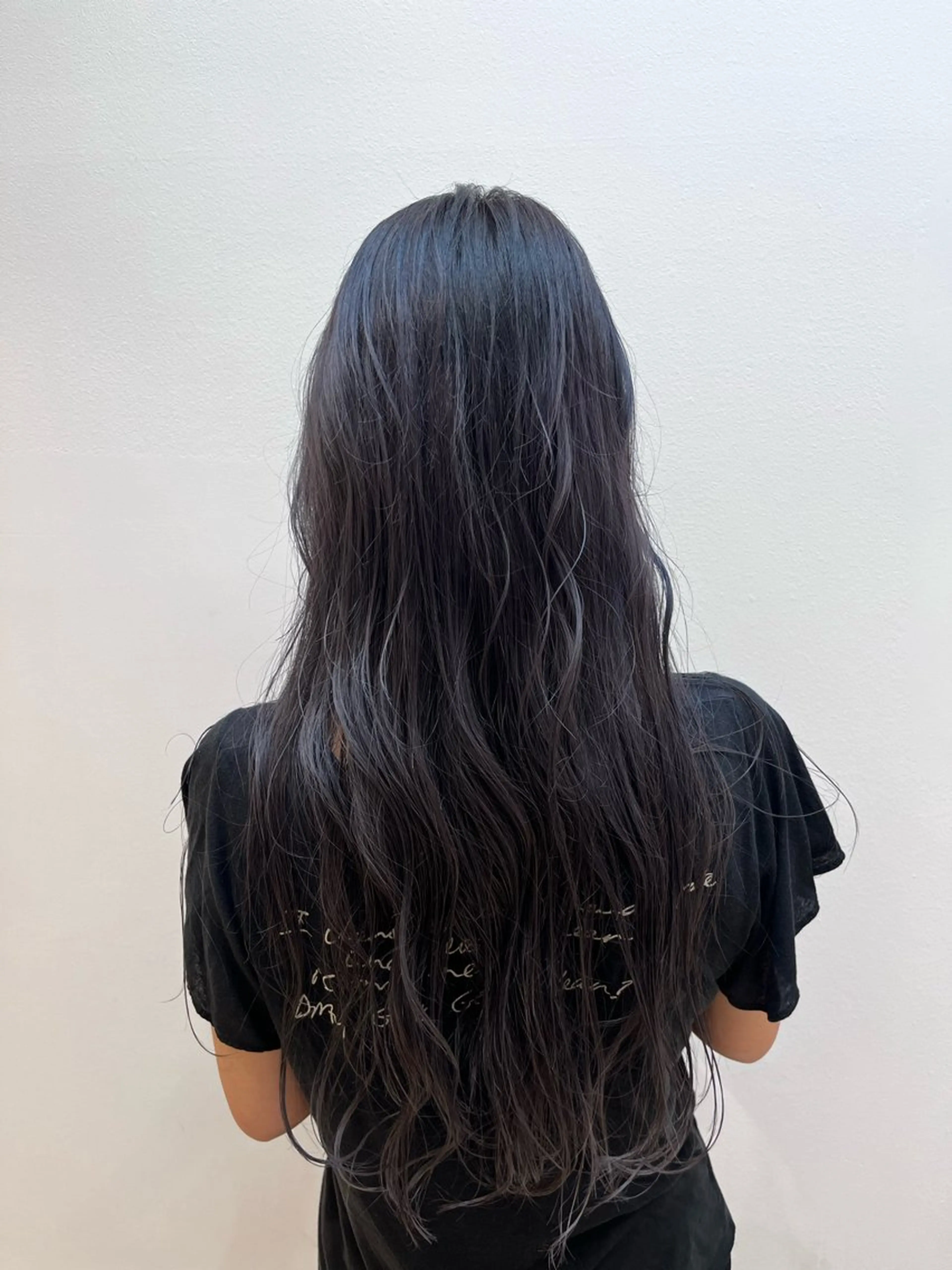 ロング カラー バレイヤージュ レイヤーカット 🐺ウルフ× ハイトーン🐺MOEのヘアスタイル