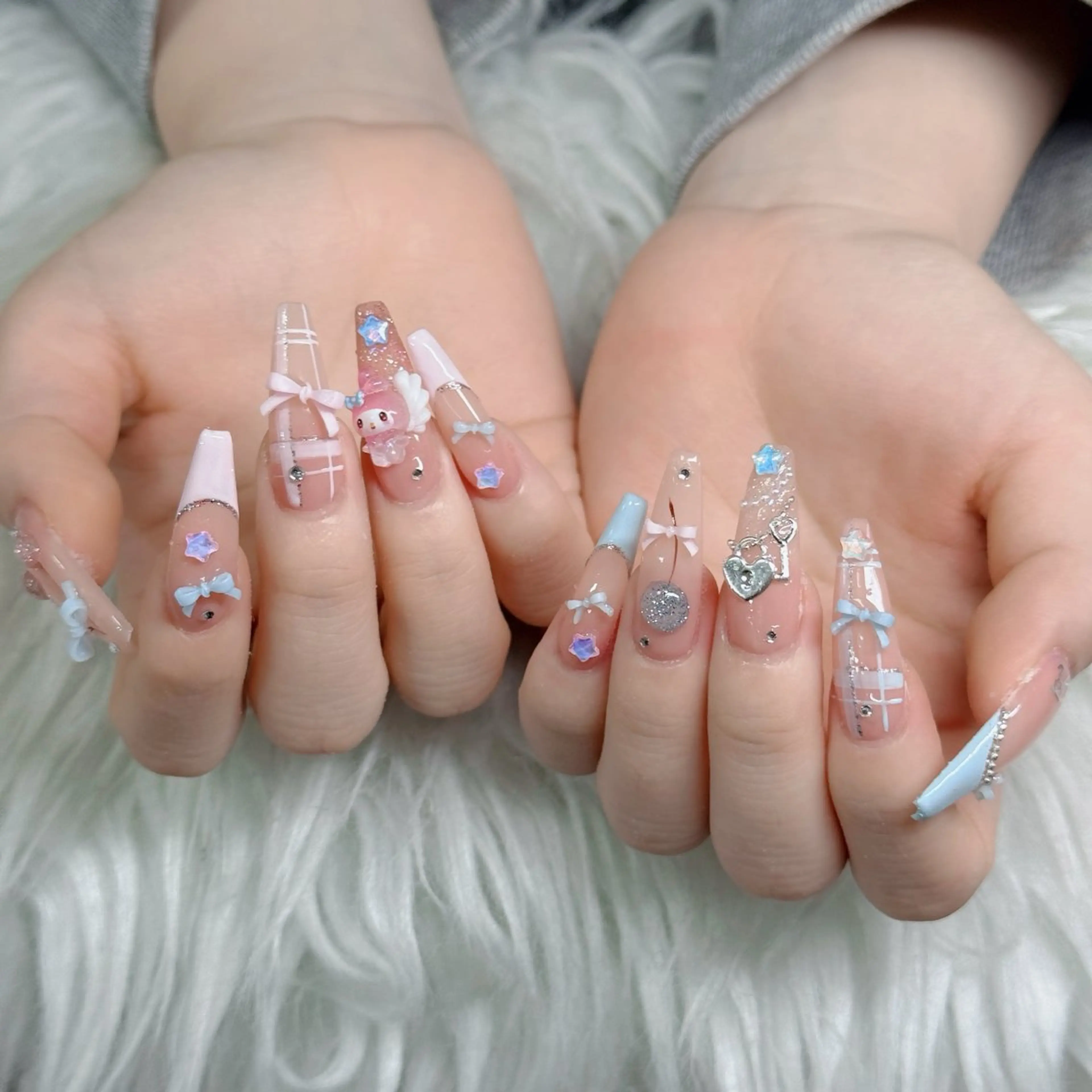 ネイル フットネイル フレンチネイル グラデーション 韓国ネイル ロングネイル ハンドネイル Hani Nail Salonのネイルデザイン