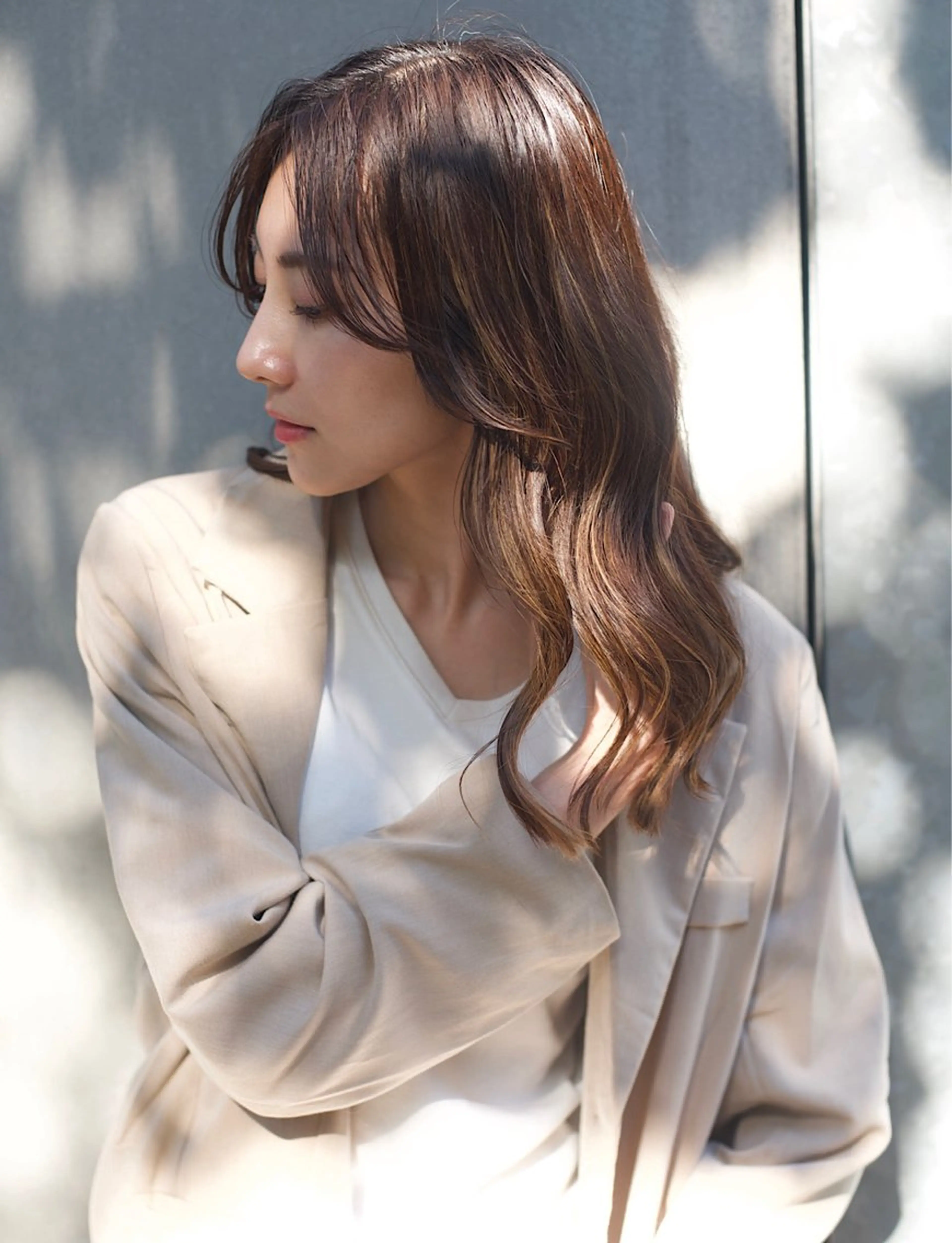 ミディアム カット ヘアカラー トリートメント hoNua. 栄/透明感カラーのヘアスタイル