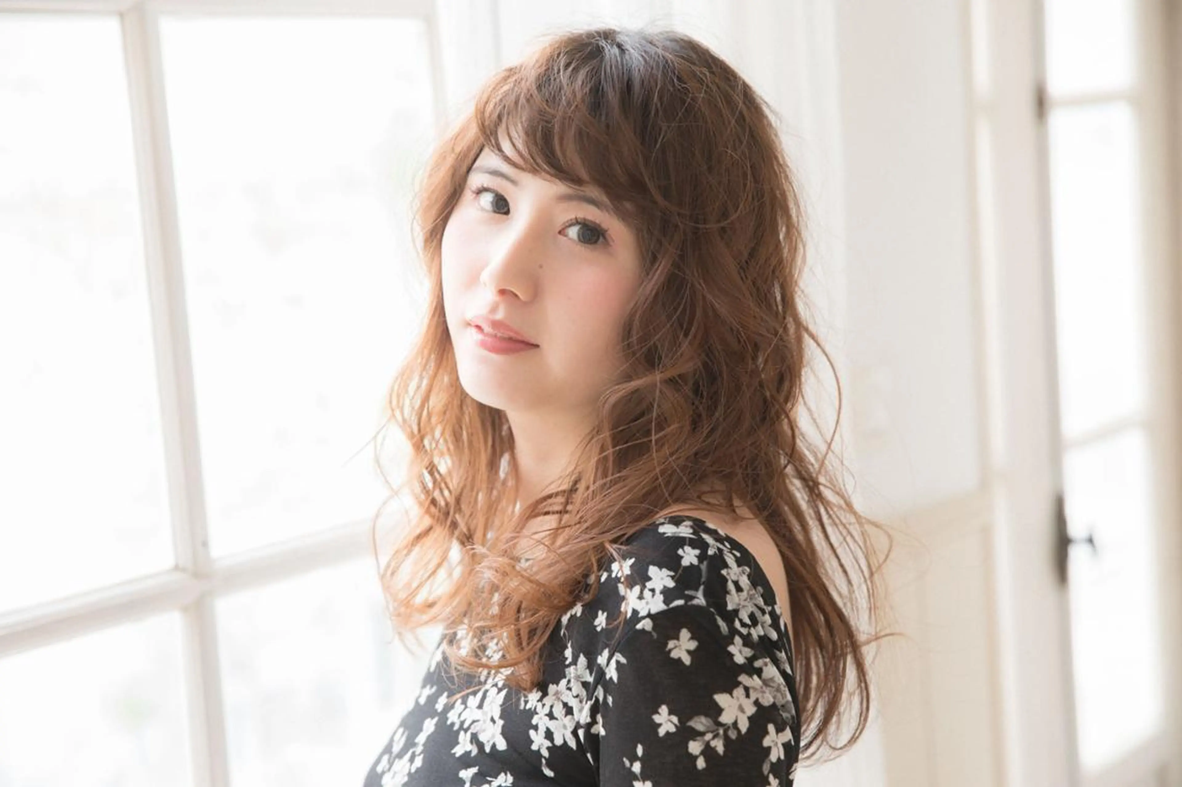 セミロング Alushe艶髪・ 髪質改善のヘアスタイル