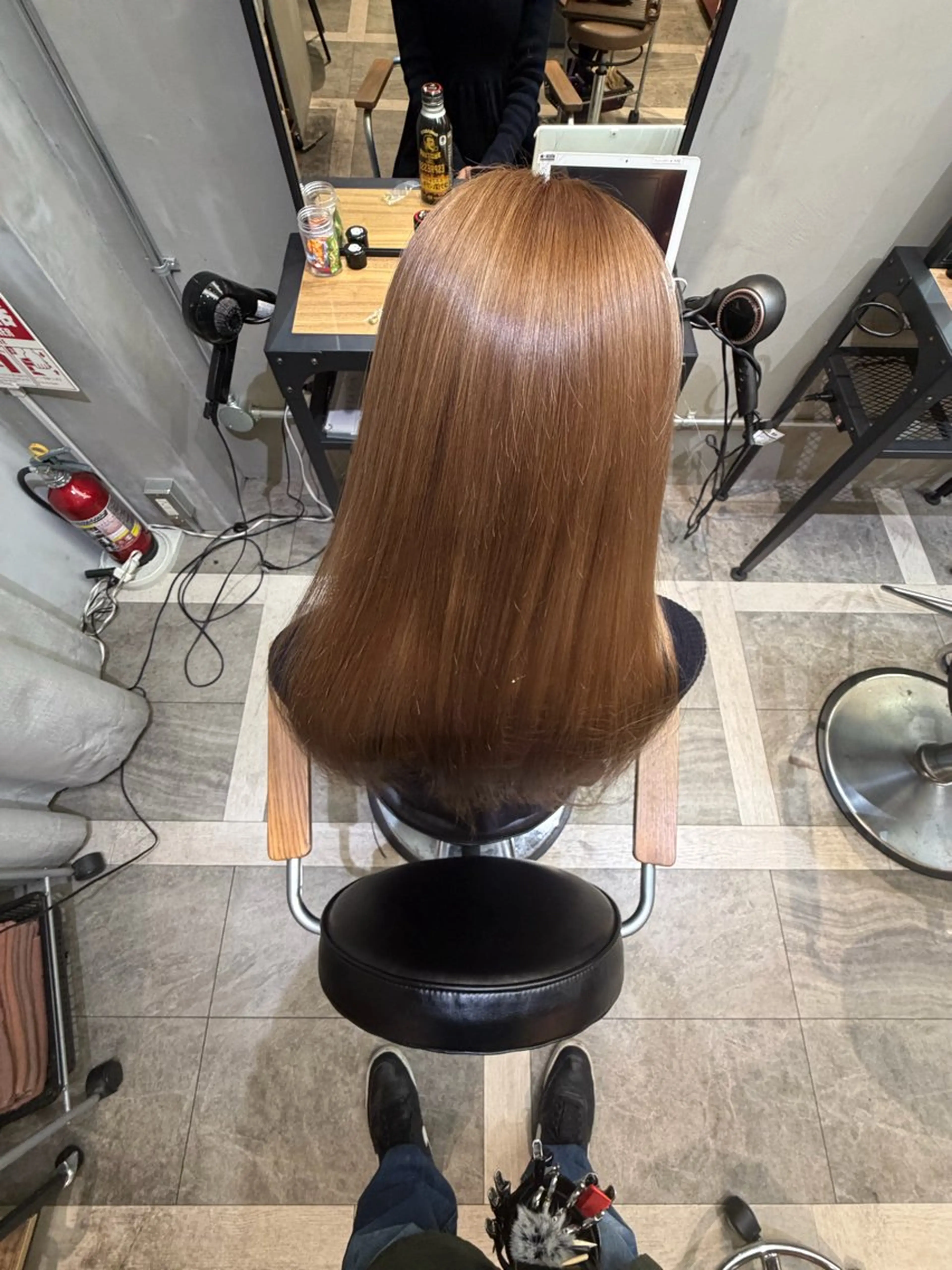 カラー ベージュカラー ブリーチ ミルクティーベージュ カット ヘアカラー La fith hair leaf所属・syuyama shinichiのヘアスタイル