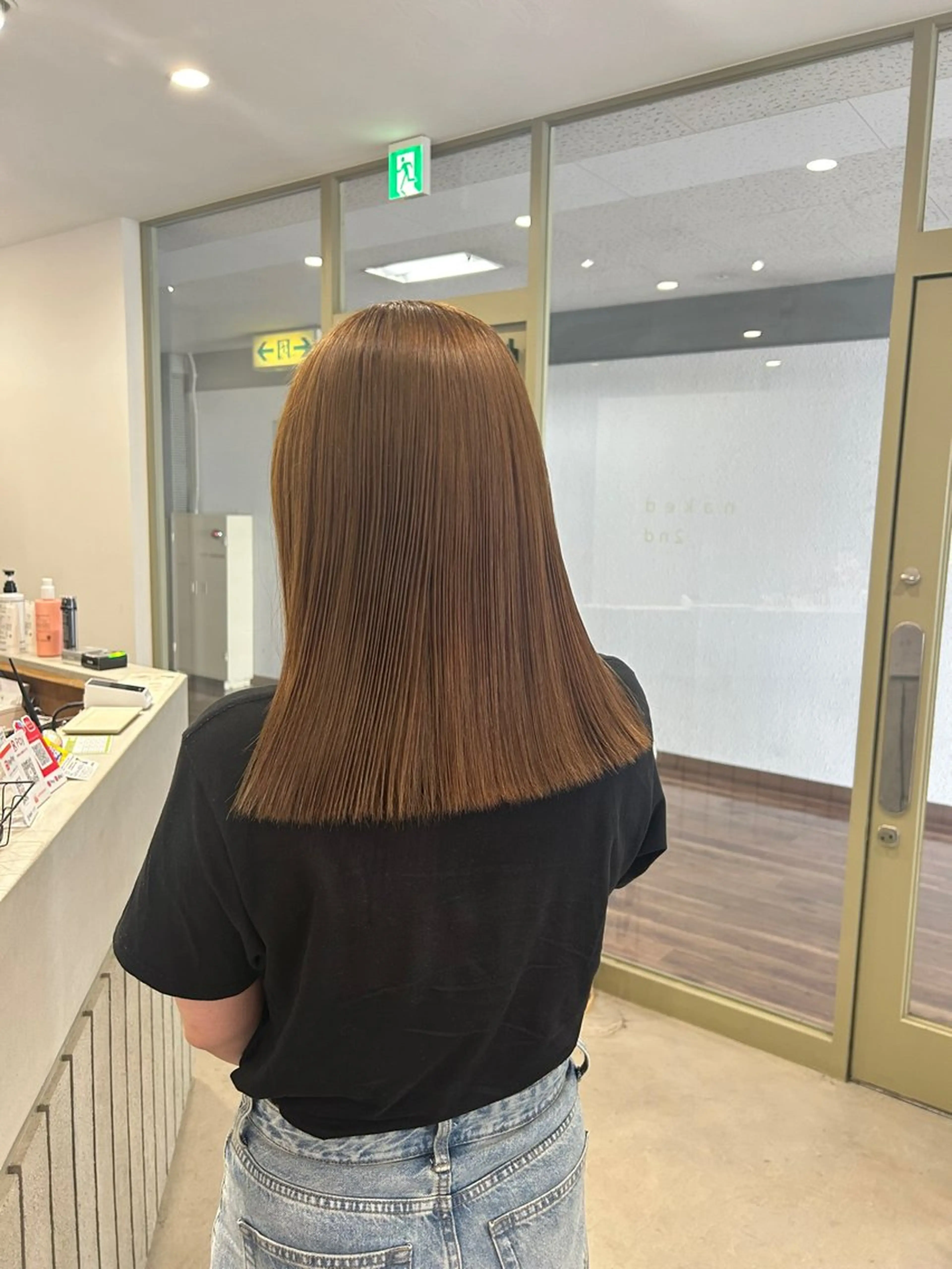 セミロング カラー ブリーチ ダブルカラー ブリーチなしカラー カット ヘアカラー トリートメント ashiato mizukiのヘアスタイル