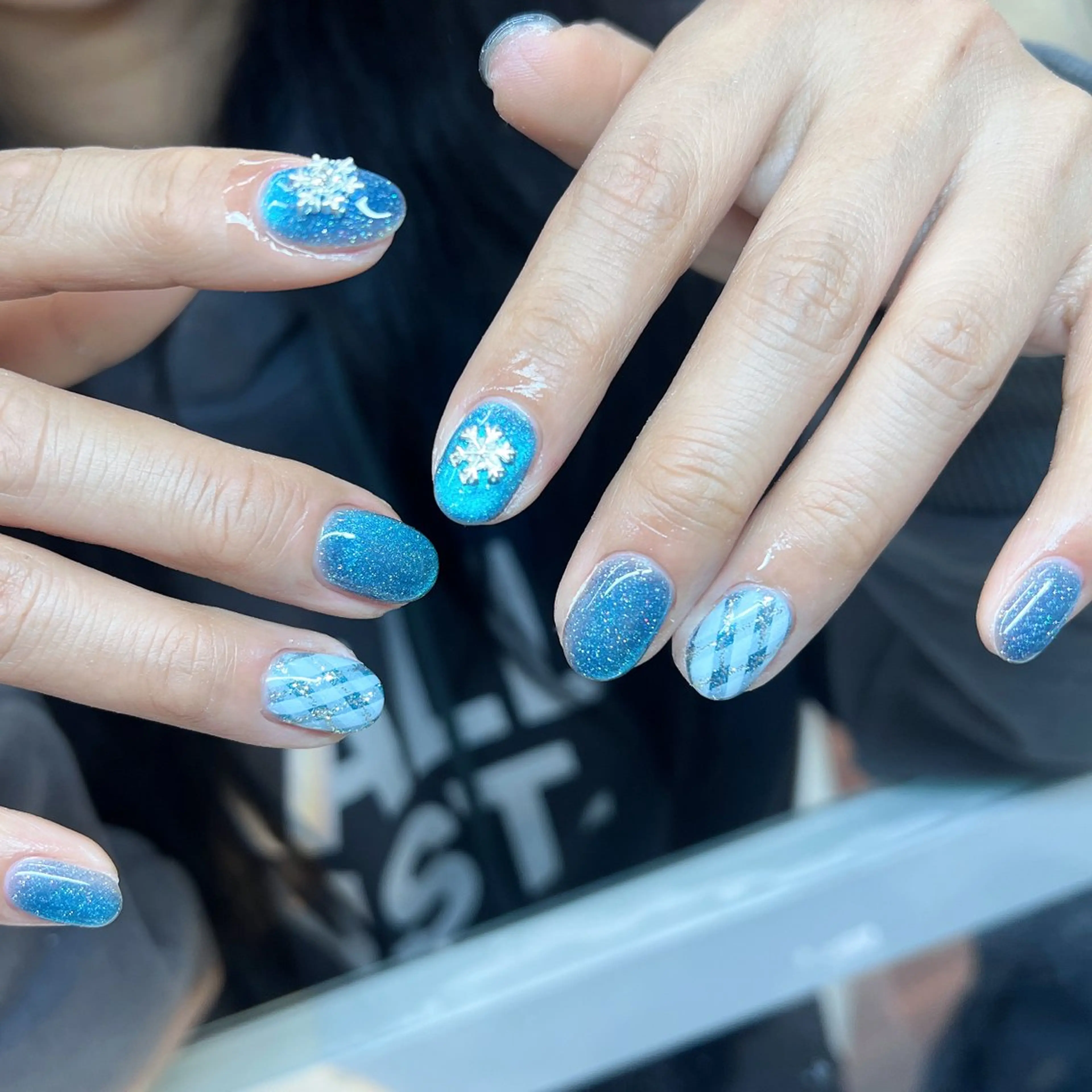 ネイル マグネットネイル ハンドネイル U.m nail salonのネイルデザイン