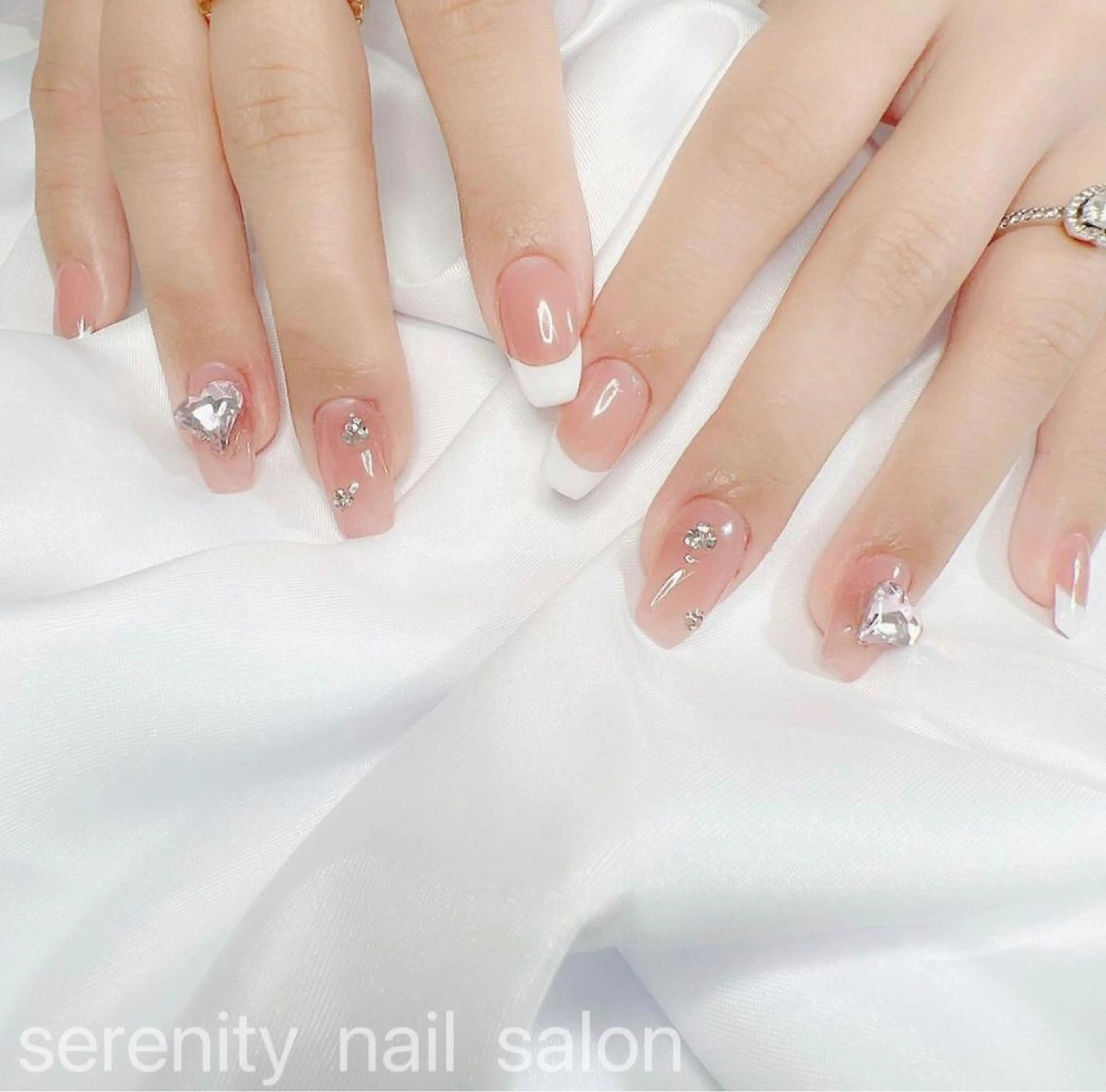 ネイル ハンドネイル ハンドケア ✨Serenity Nail salonのネイルデザイン