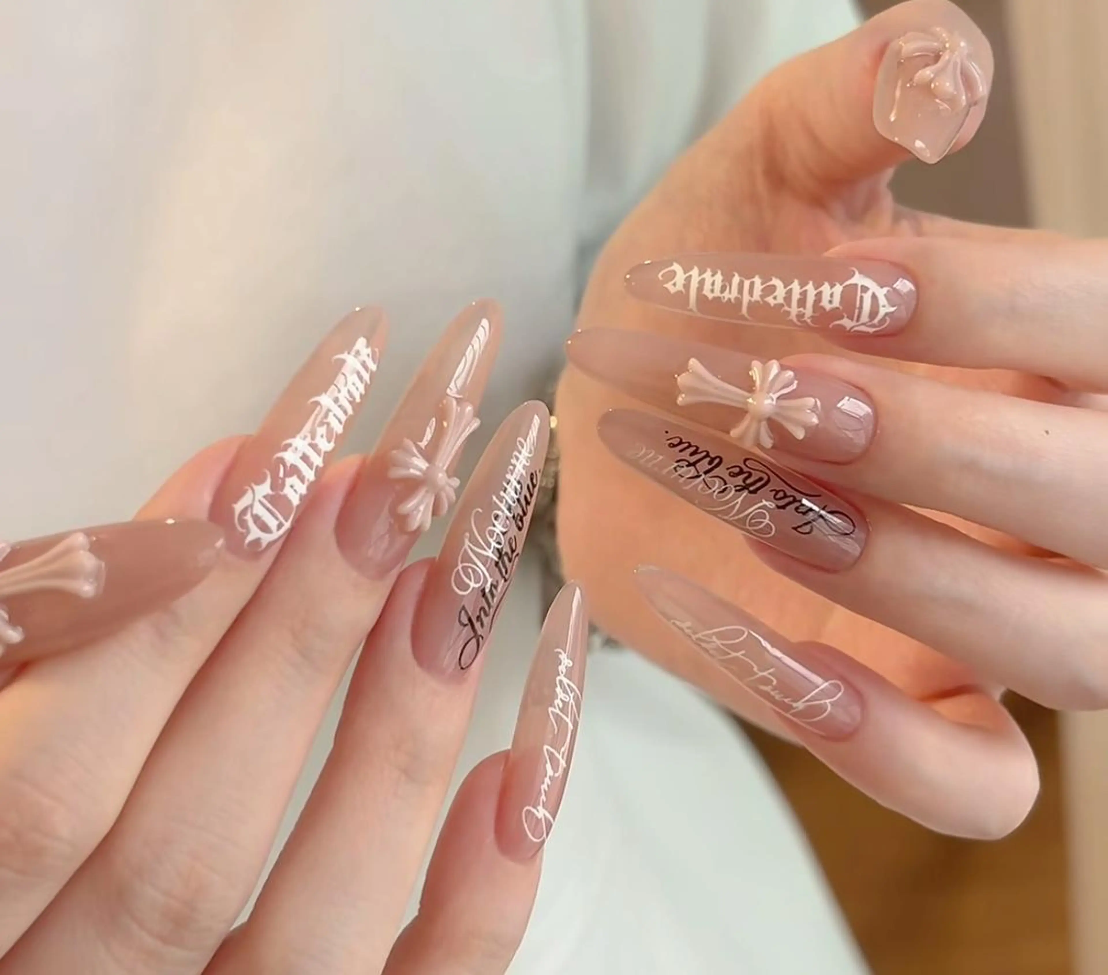 ネイル ハンドネイル エリ🫧 nail池袋東口のネイルデザイン