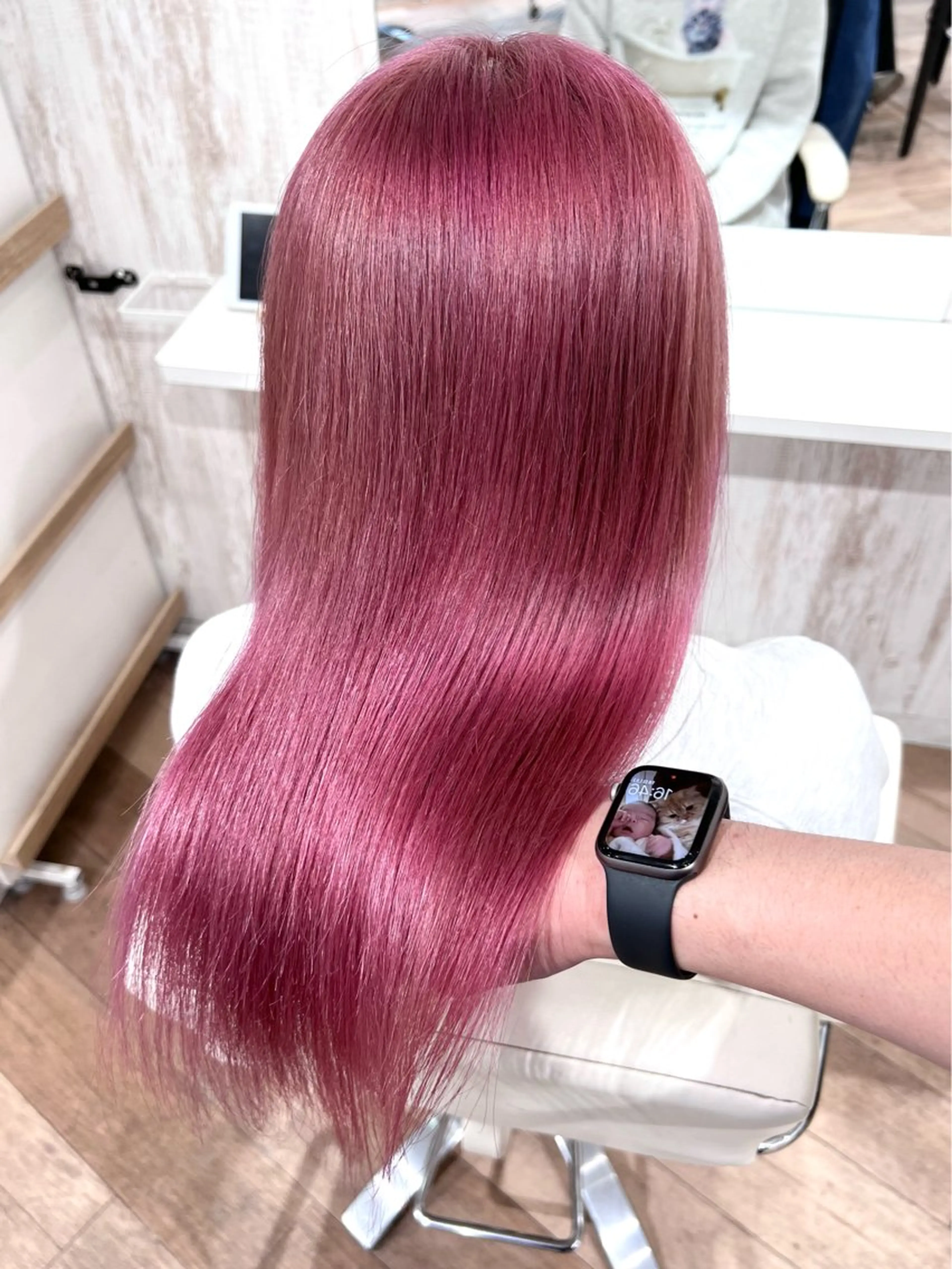 ミディアム カラー バレイヤージュ ベージュカラー ブリーチ ケアブリーチ ダブルカラー 前髪/顔まわりカット 艶髪/髪質改善/縮毛のヘアスタイル