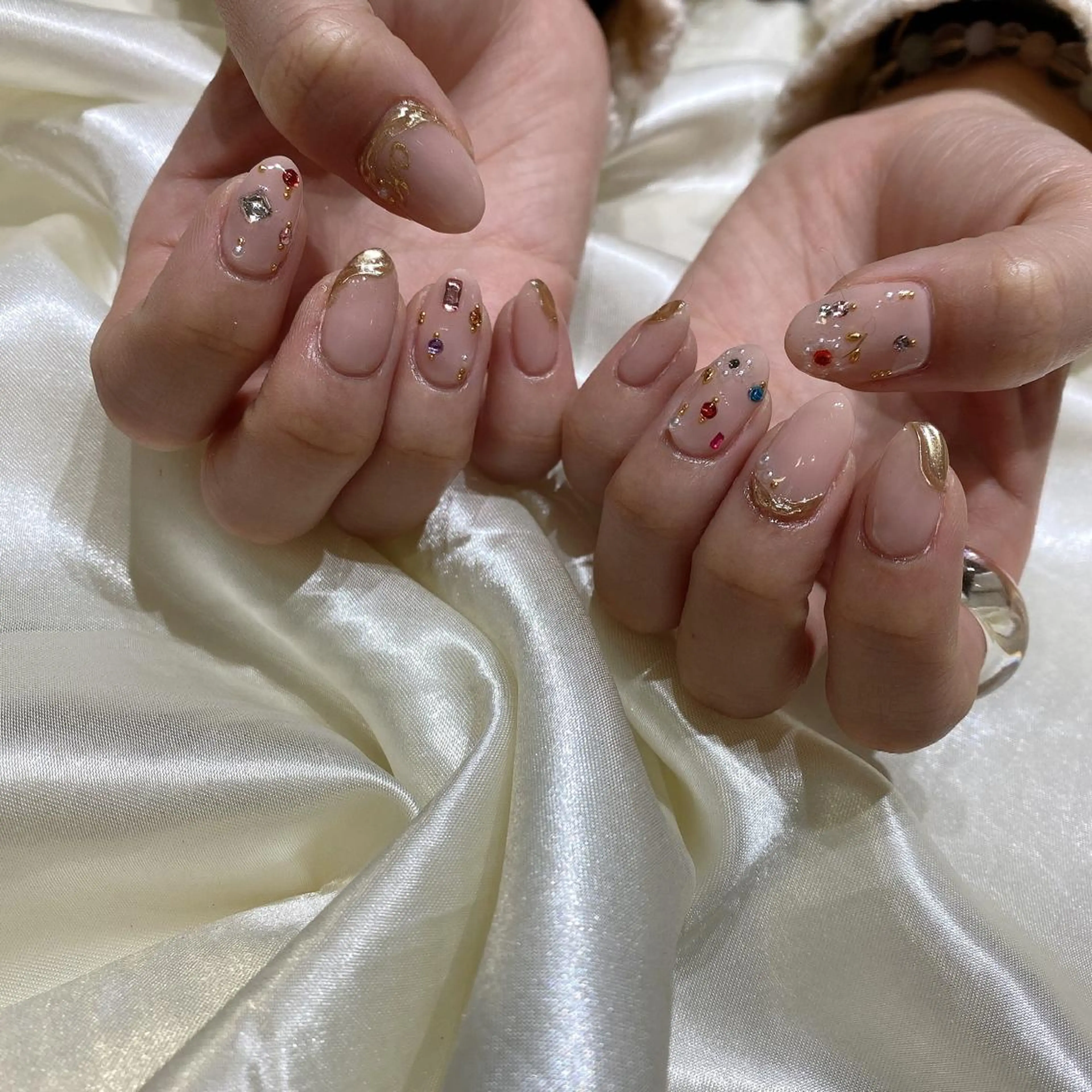 ネイル ハンドネイル 西岡 杏のネイルデザイン