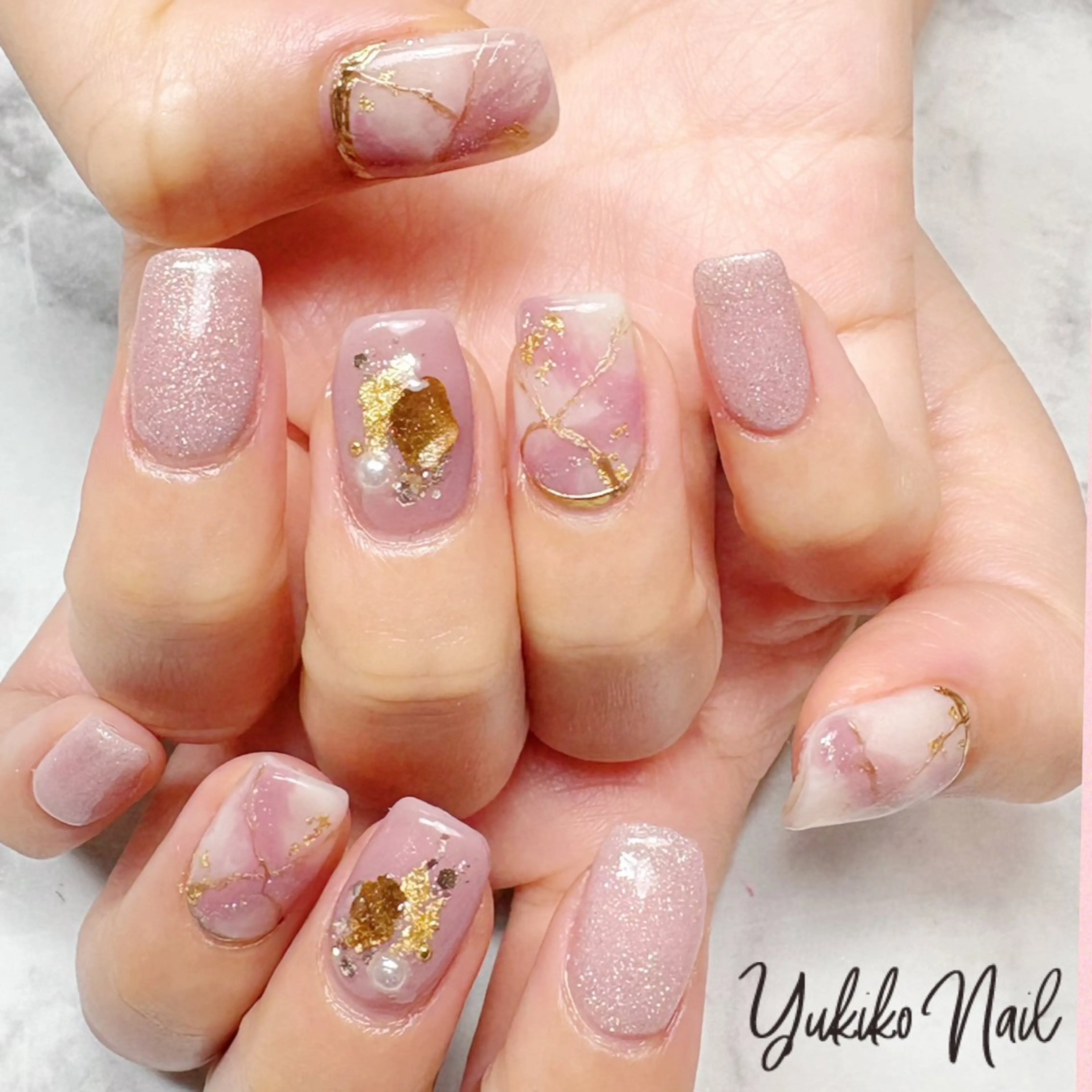 ネイル 大理石ネイル(マーブル) ニュアンスネイル ピンク ハンドネイル ユキコ ネイルのネイルデザイン