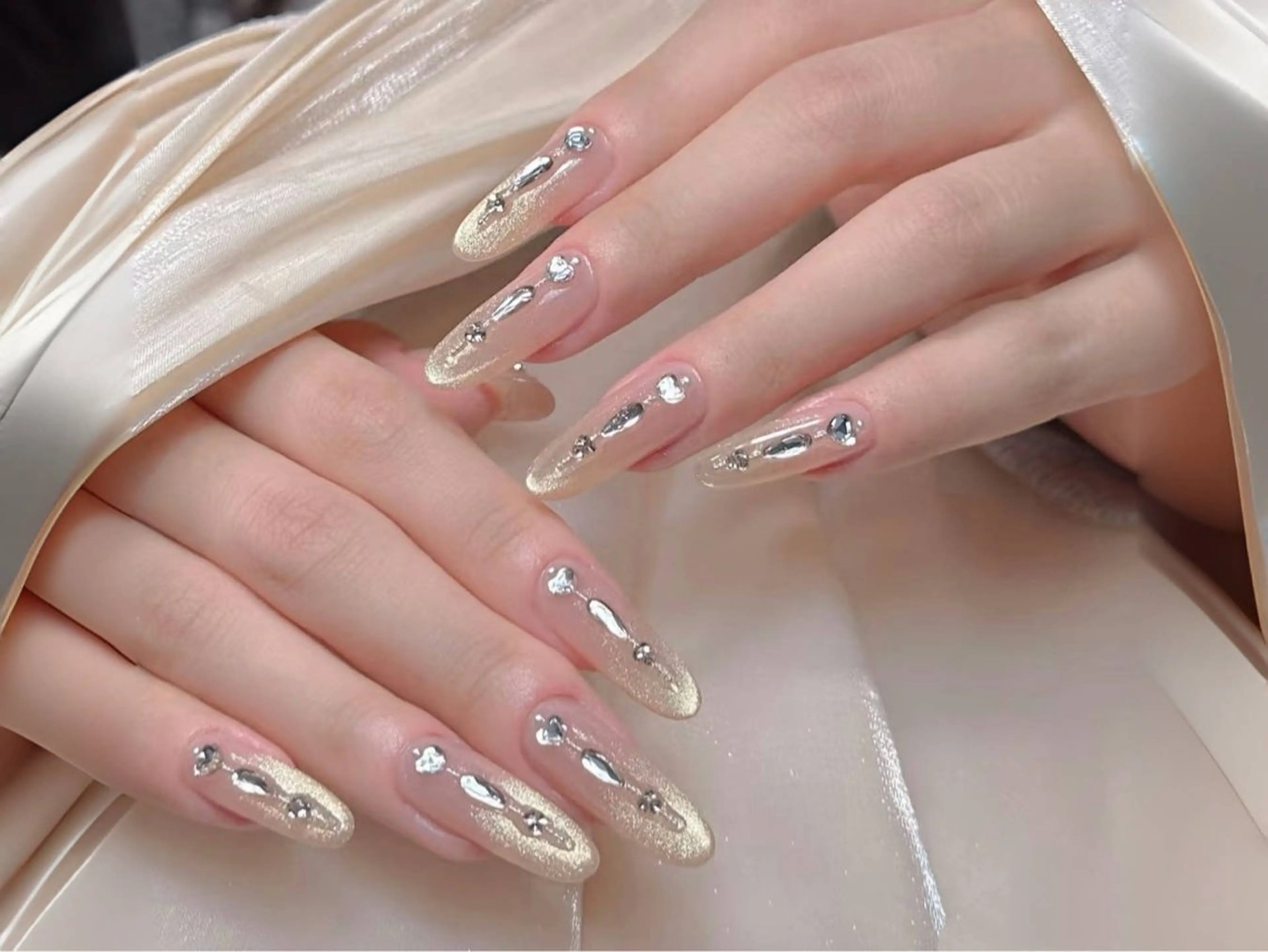 ネイル アートネイル チークネイル 長さ出し フットネイル ジェルネイル ハンドネイル ハンドケア ラッキーネイルサロン 西川口東口店のネイルデザイン