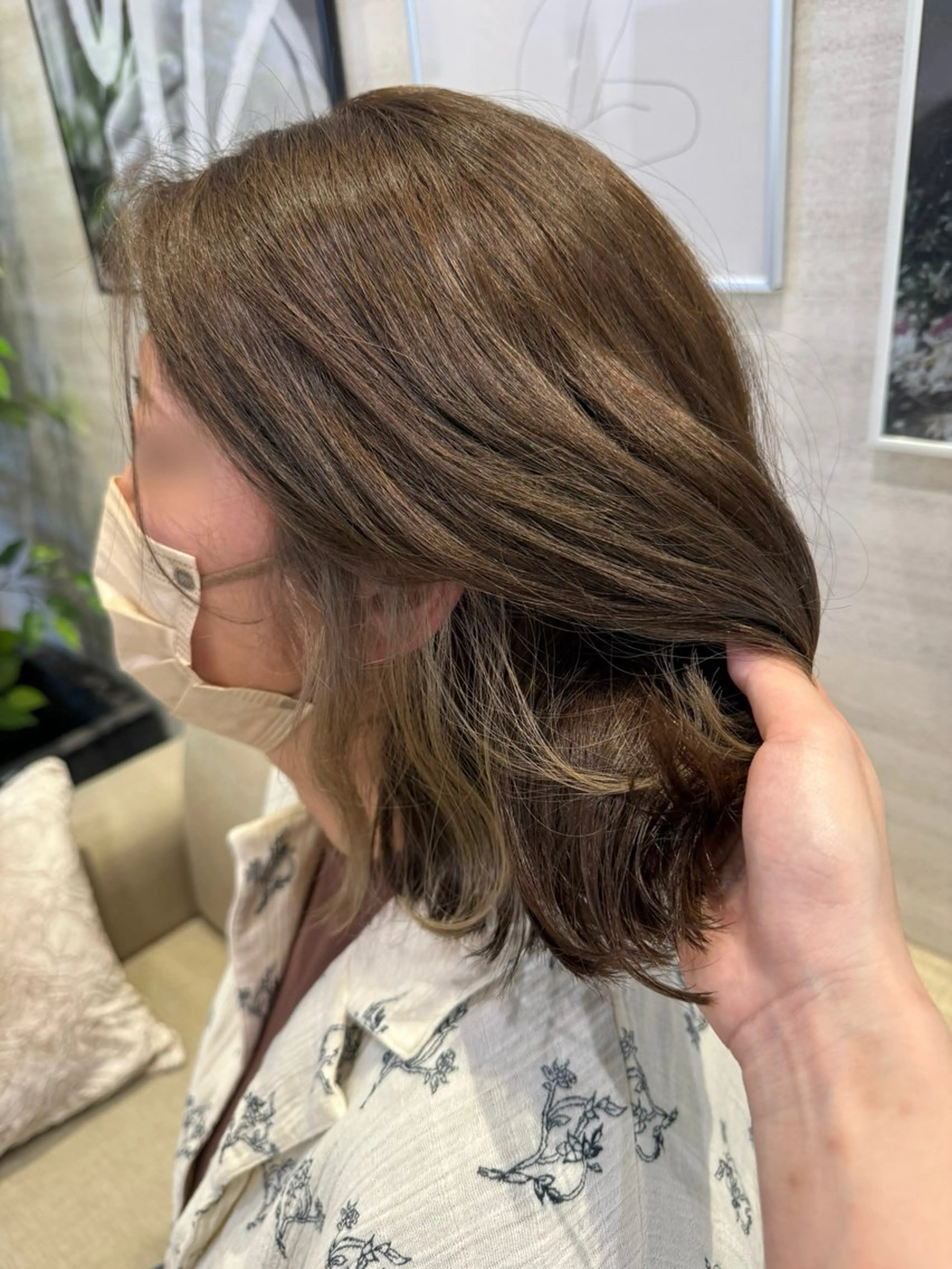 カラー ベージュカラー ブリーチ デザインカラー イヤリングカラー ミルクティーベージュ カット ヘアカラー 割引き実施中🈹 長谷川紗羅のヘアスタイル