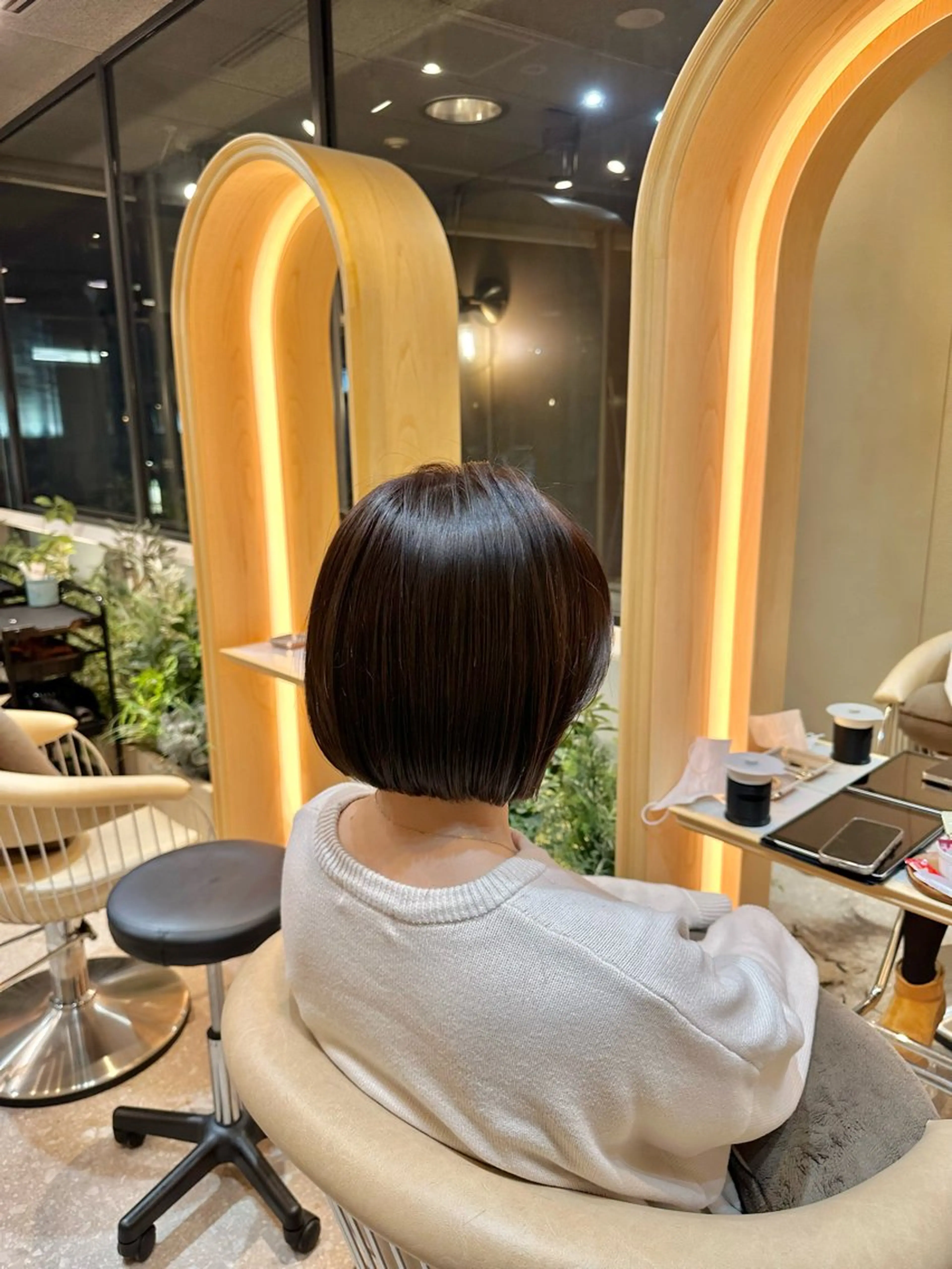 ミディアム カラー 切りっぱなしボブ ボブ カット ヘアカラー トリートメント 【ショート/ レイヤーボブ】🐯馨のヘアスタイル