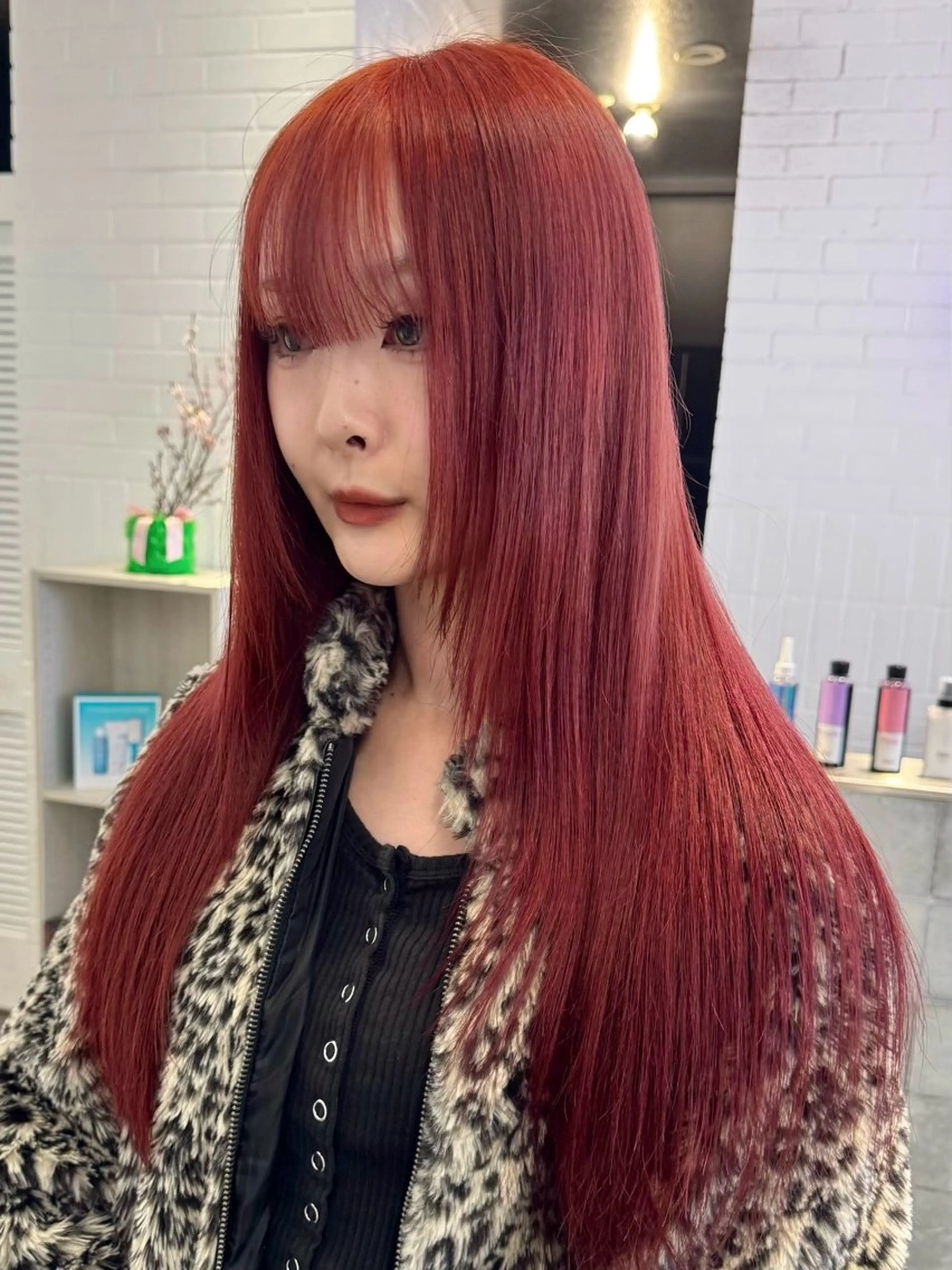 ショート カラー ヘアアレンジ カット ヘアカラー トリートメント ヘッドスパ ヘアセット 顔周りカット×透明感 カラー💫AINAのヘアスタイル