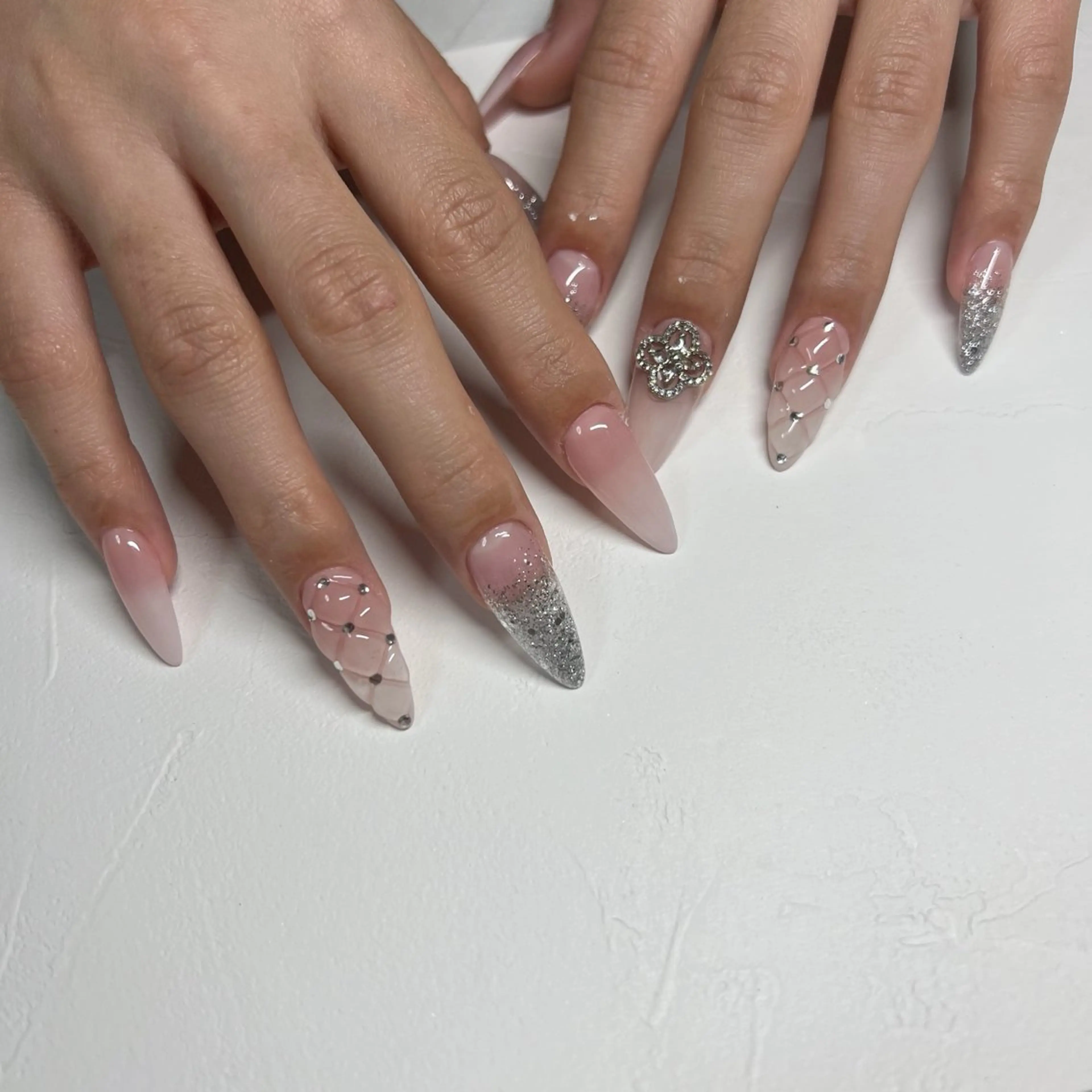 ネイル ロングネイル ハンドネイル 川端 京香のネイルデザイン