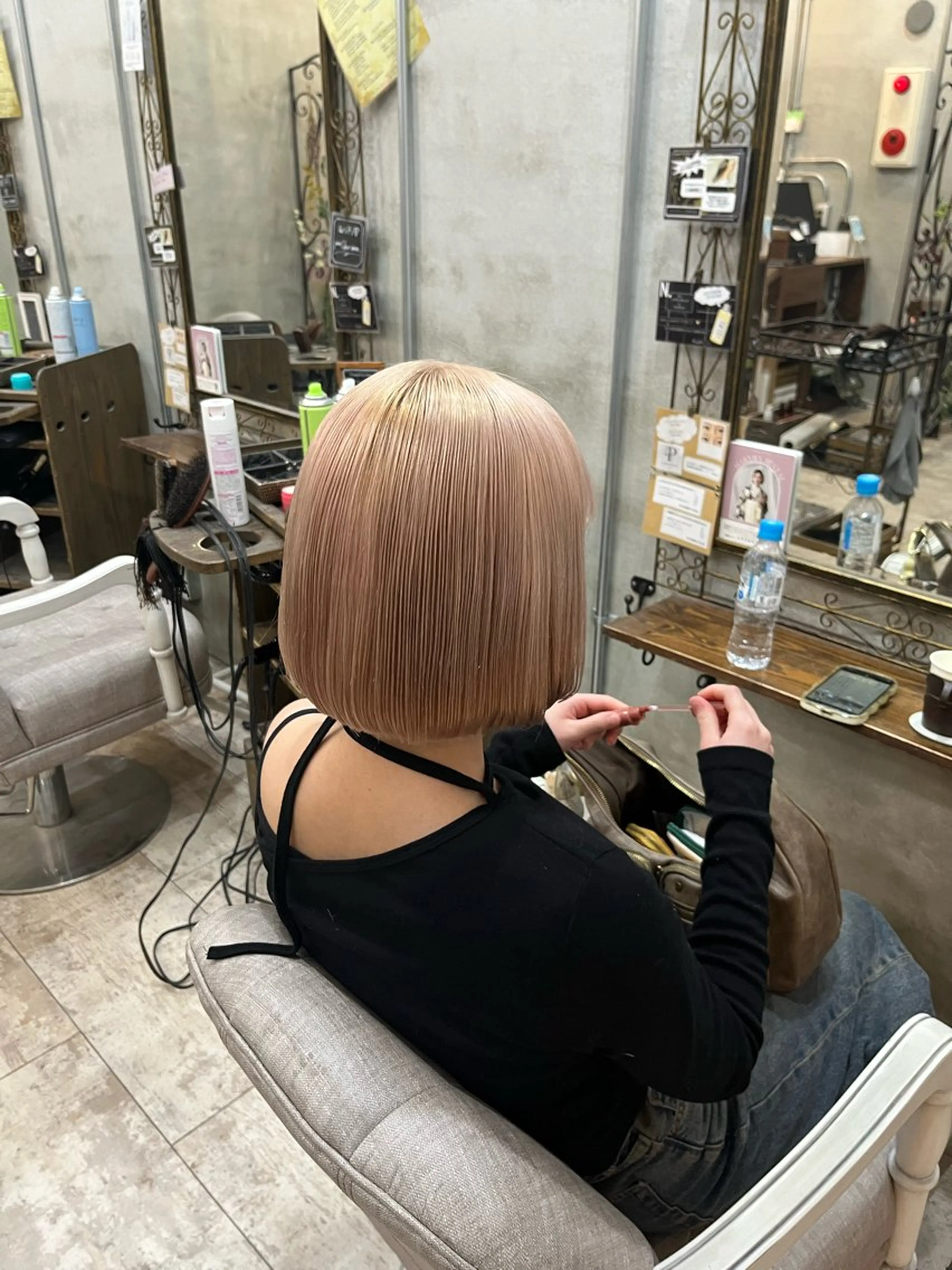 ショート カラー ブロンド ブラウンカラー ピンクカラー ヘアカラー トリートメント 艶髪/ハイトーン/ ヘアセット/モエノのヘアスタイル