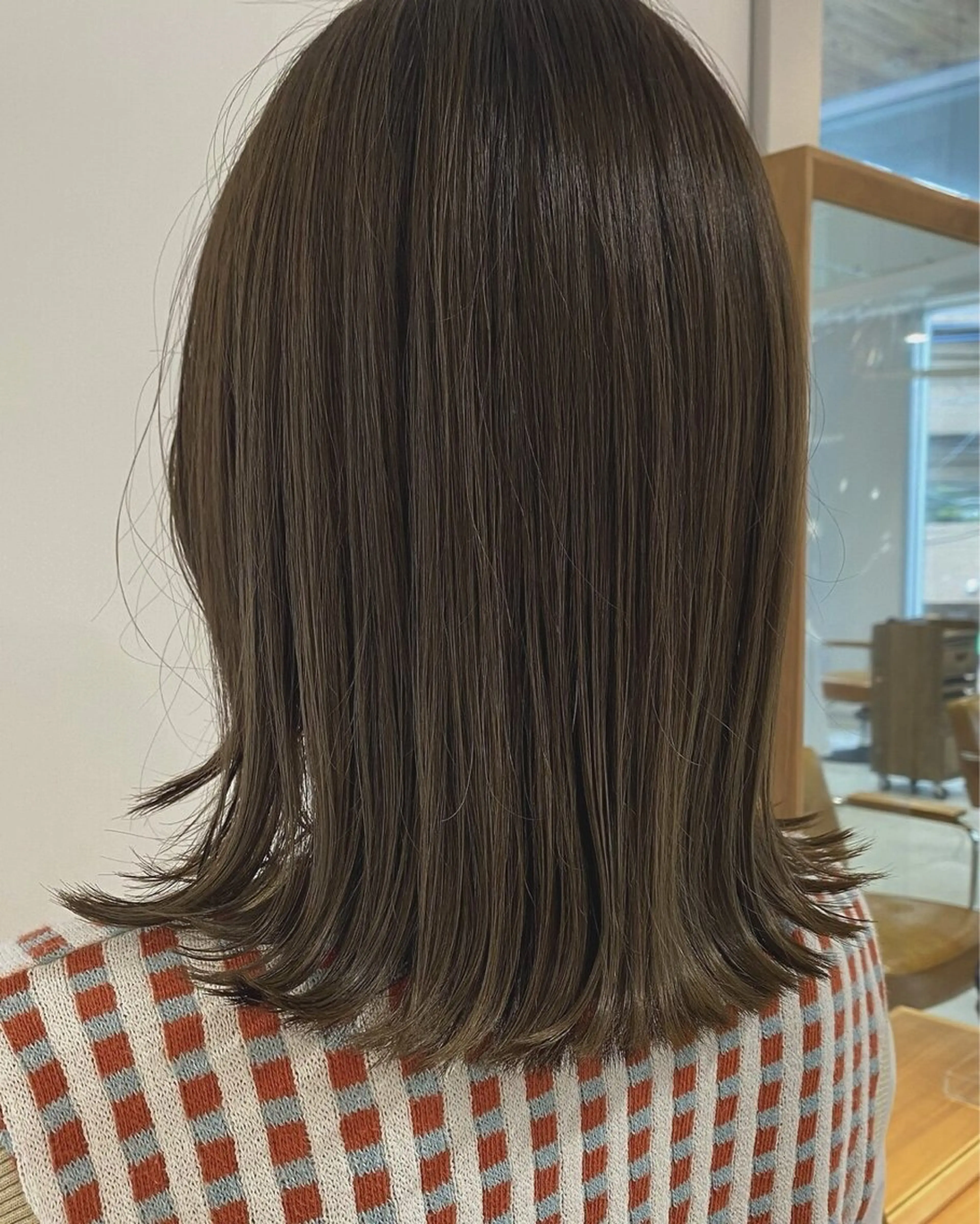 ミディアム カラー カット ヘアカラー トリートメント 鈴木弥月/大人ボブ× 透明感カラーのヘアスタイル