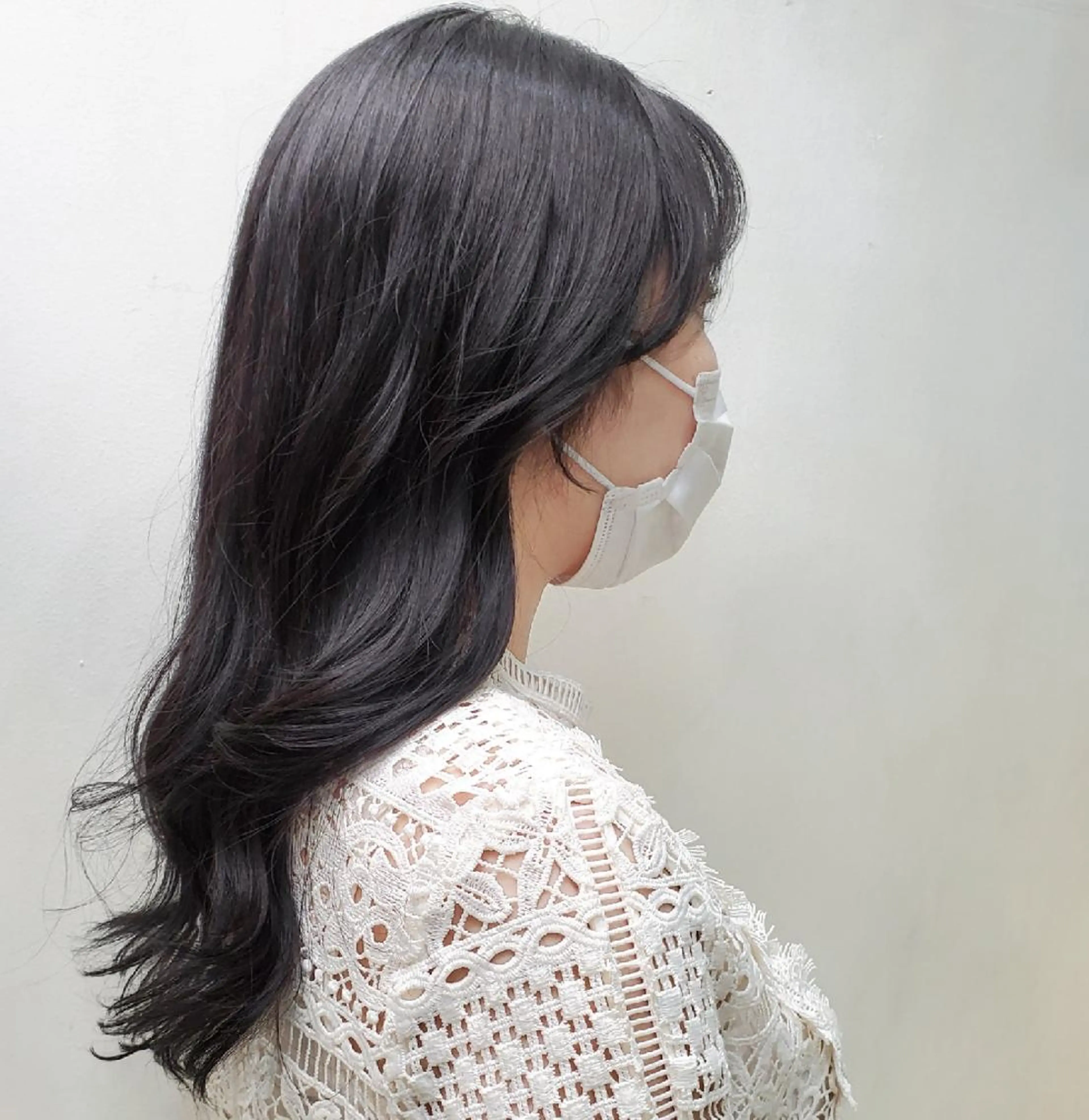 ロング カラー 黒髪 ブルーカラー ブルーブラック 顔周りカット 韓国風ヘア 韓国レイヤー　 suzuのヘアスタイル