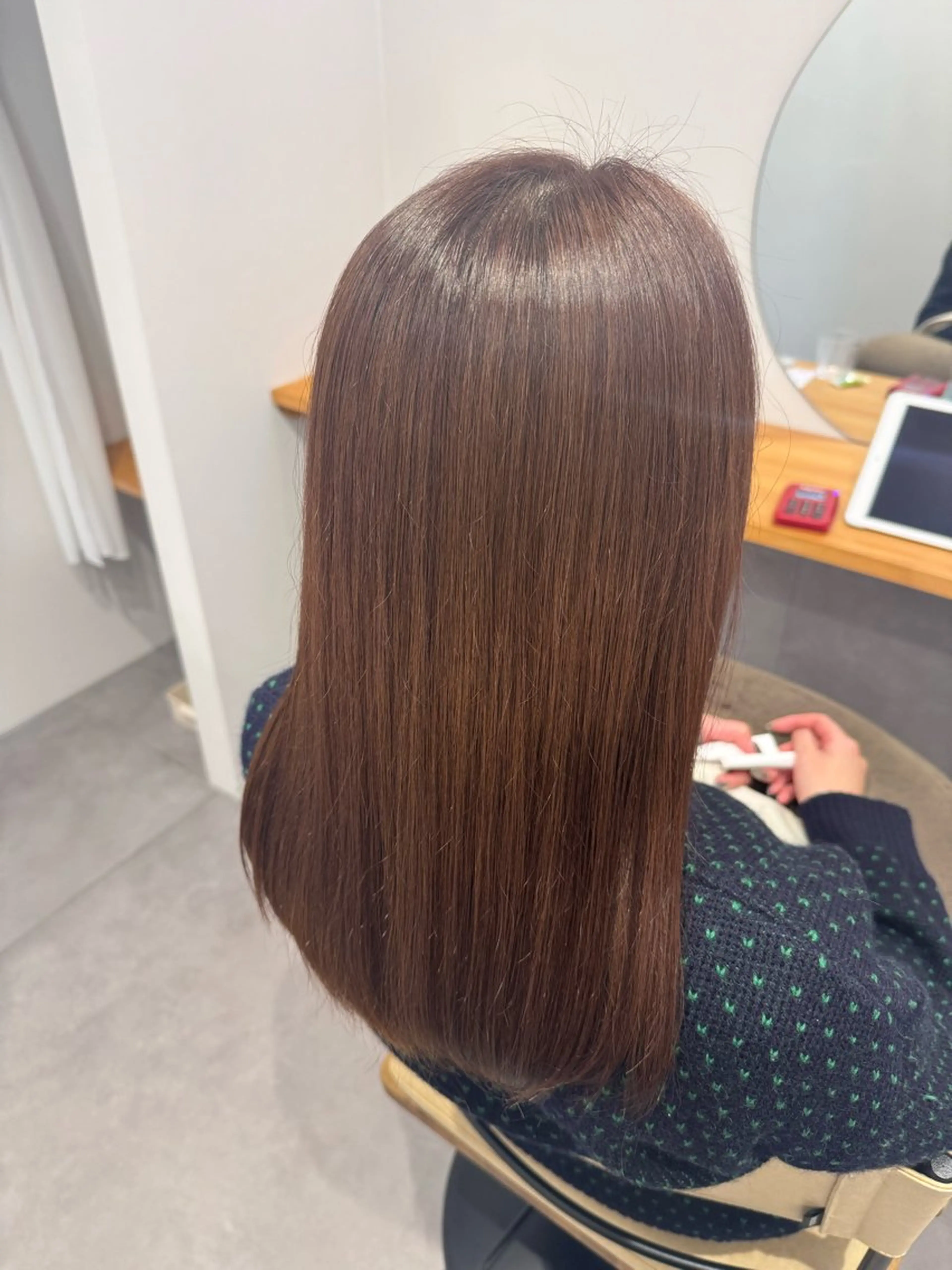 カラー 坪井 れあのヘアスタイル