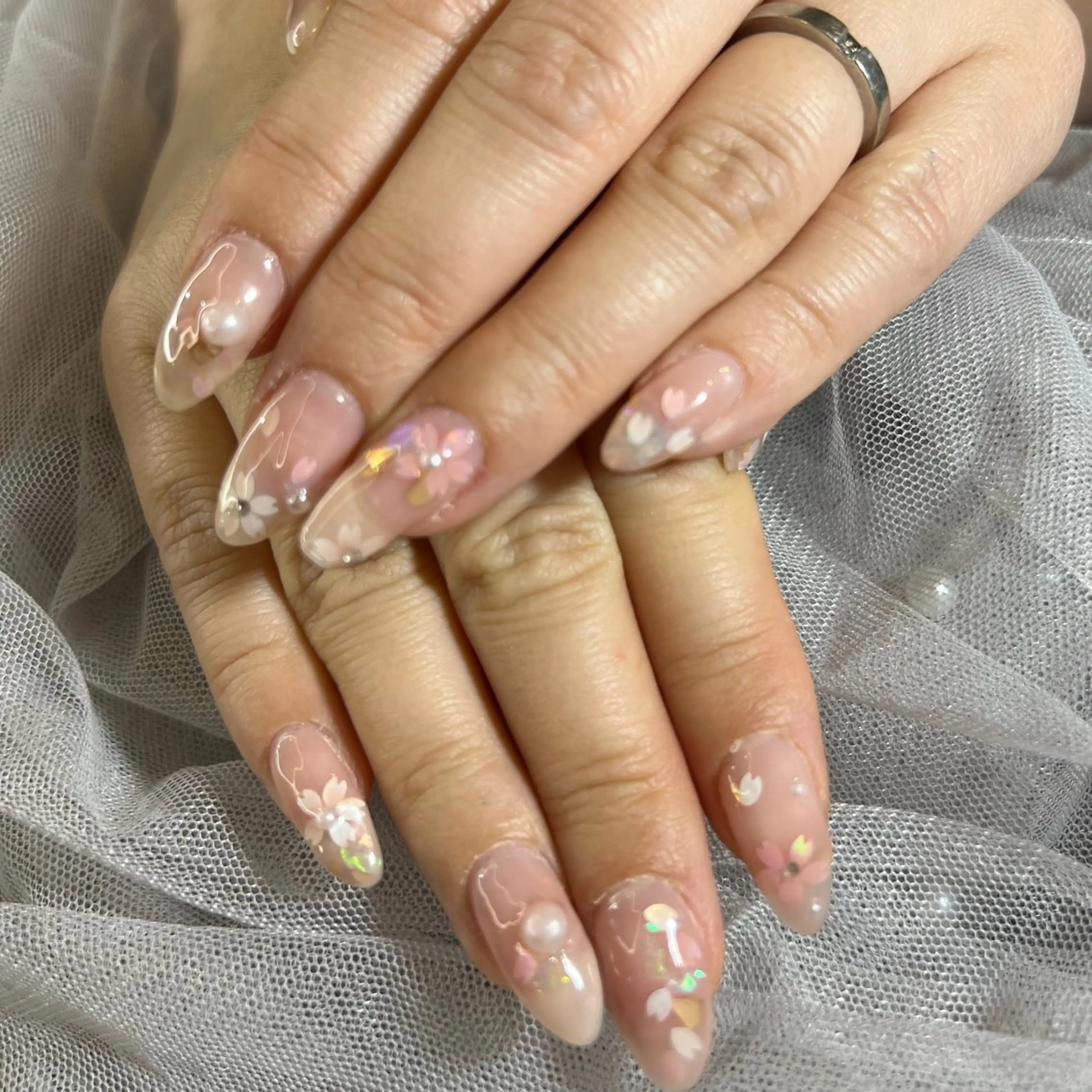 ネイル 桜ネイル ピンク ILLO Yuinaのネイルデザイン