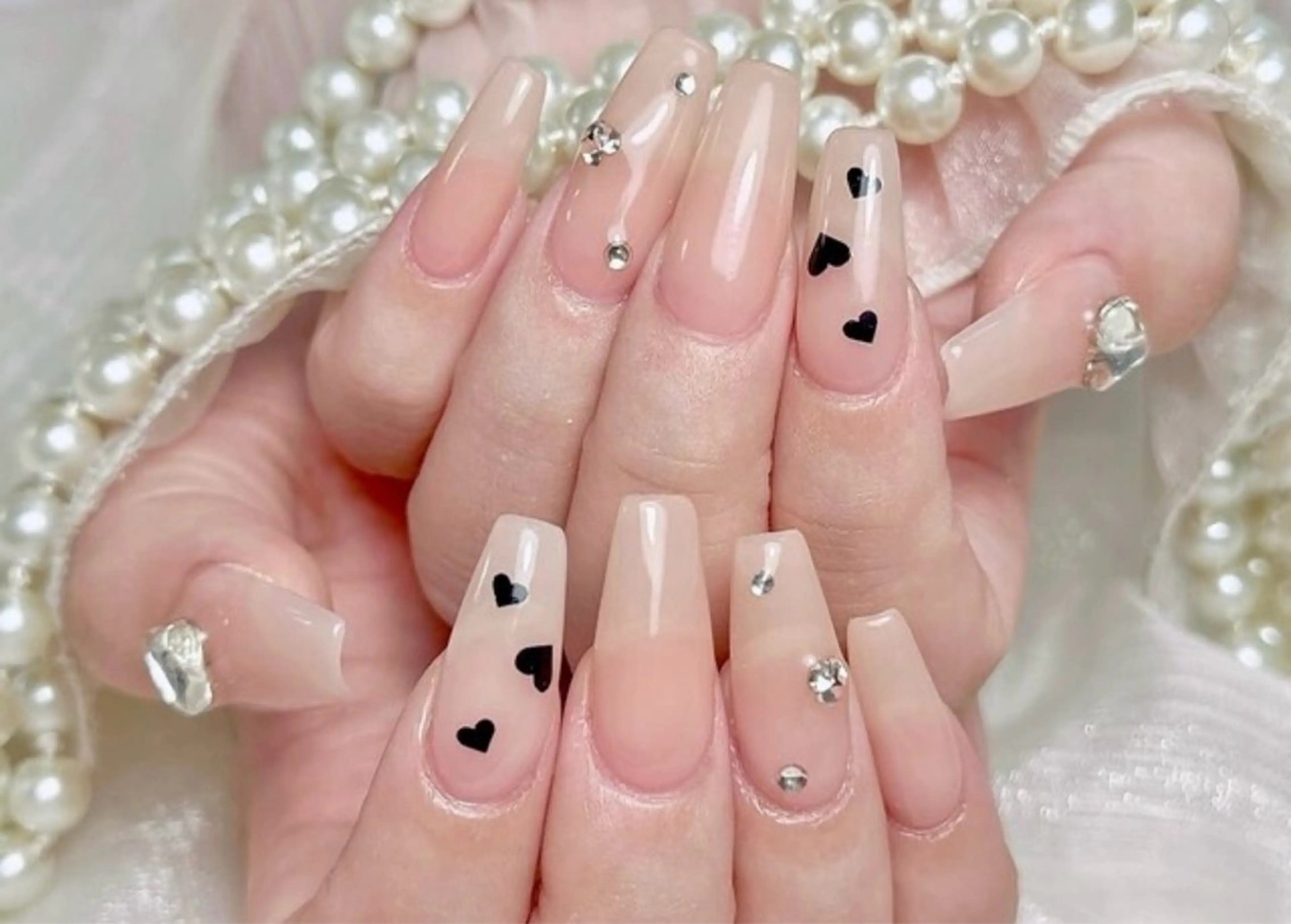 ネイル ハンドネイル ハンドケア ロングネイル長さ出し 専門Spade Qのネイルデザイン