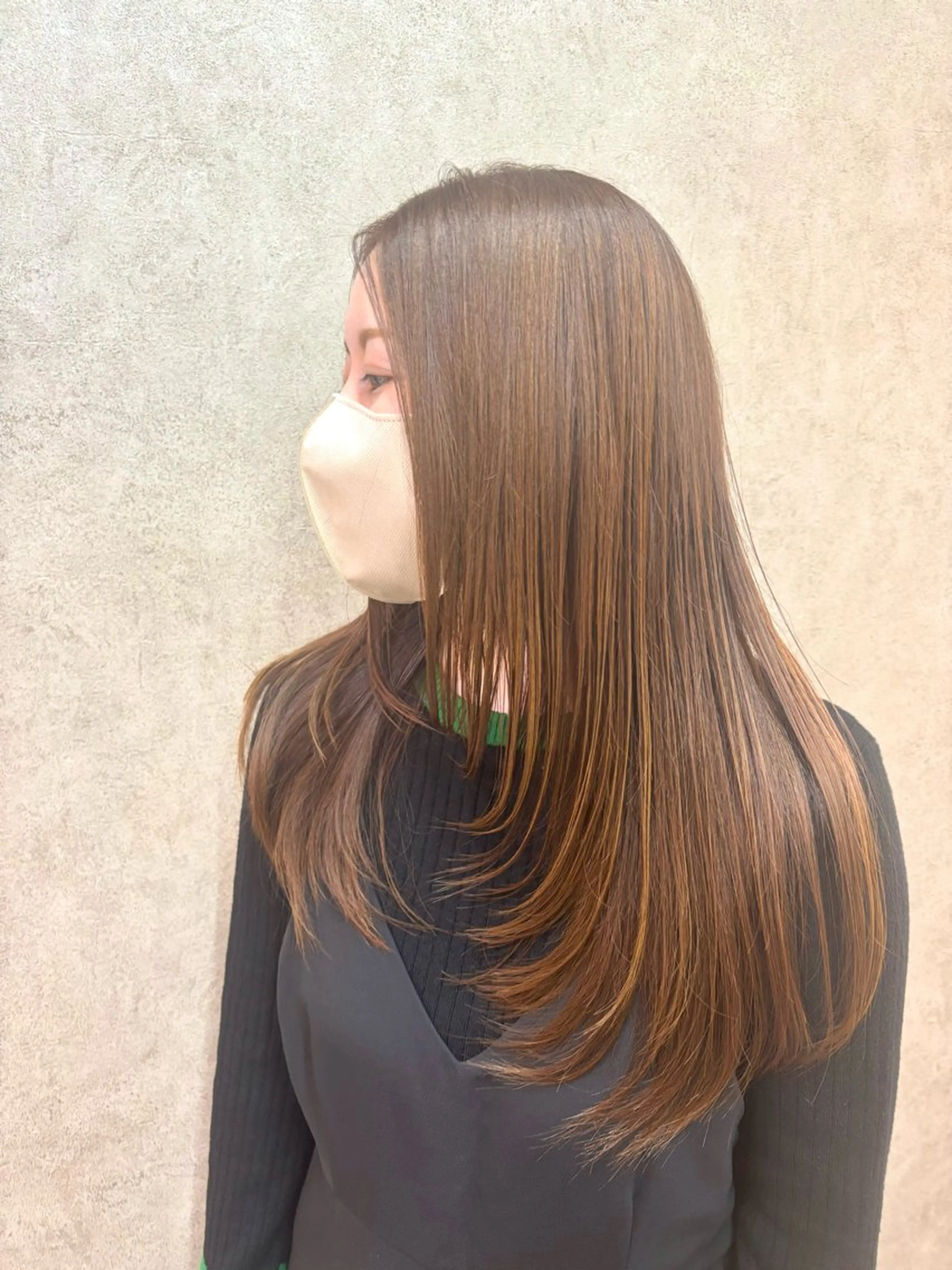 ロング カラー ベージュカラー ブラウンカラー レイヤーカット ロング カット ヘアカラー トリートメント 【enil代表】 杉林和哉のヘアスタイル