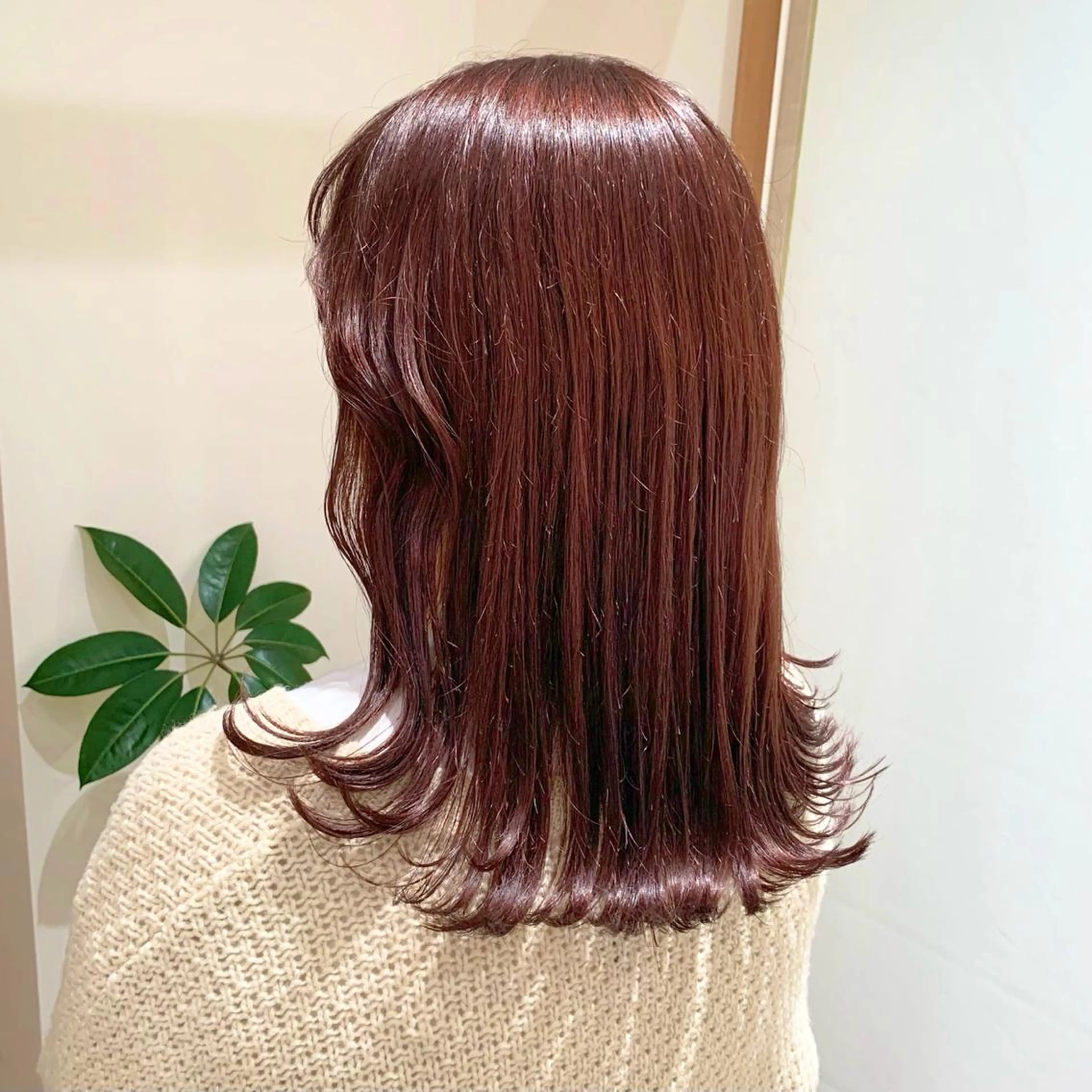 ミディアム カラー ヘアアレンジ 切りっぱなしボブ ブラウンカラー オレンジ オレンジブラウン ボブ パーマ/暖色/ボブ イワタテ🇰🇷のヘアスタイル
