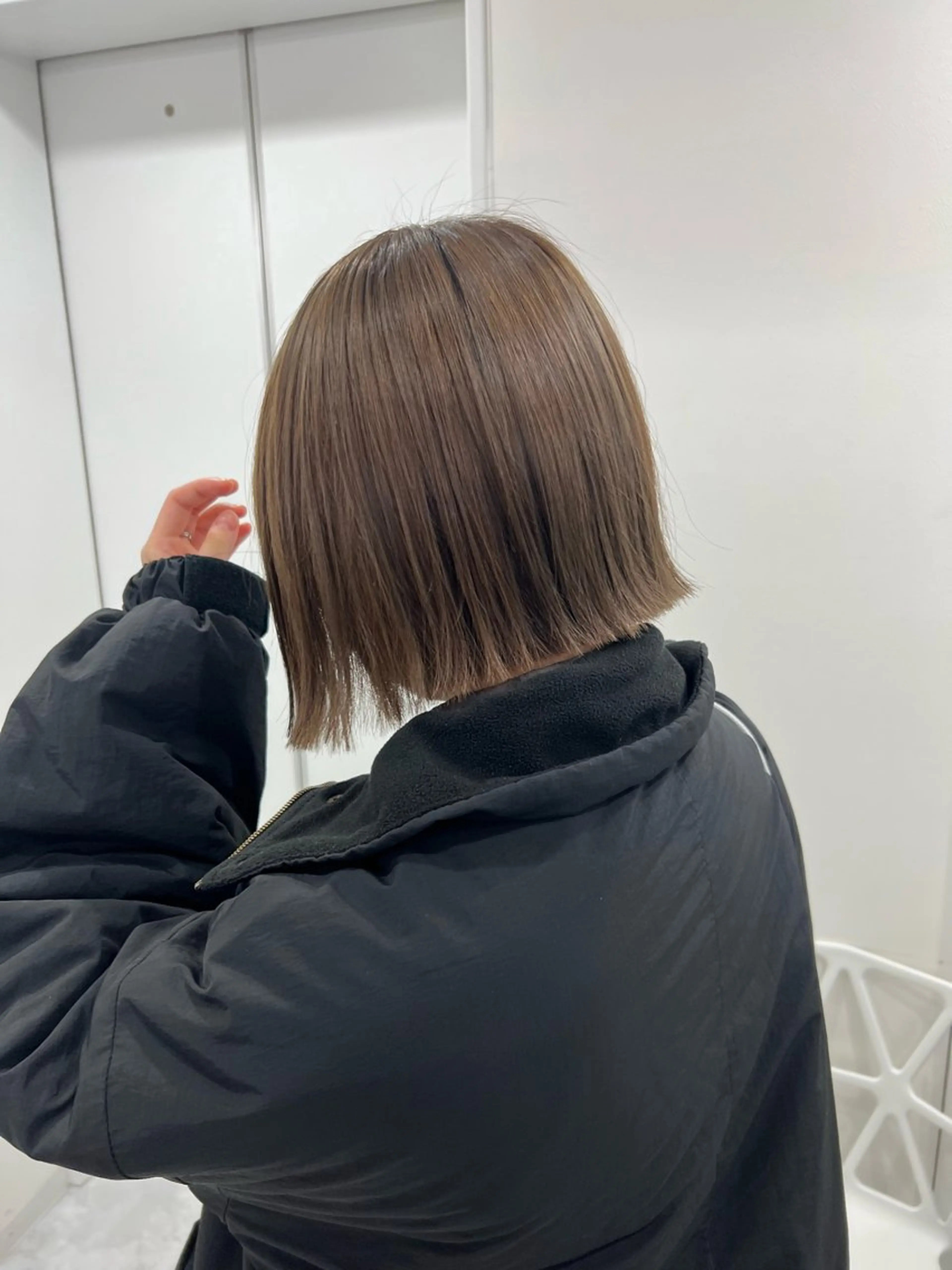 ショート カラー 透明感カラー🫧 レイヤーカットのヘアスタイル