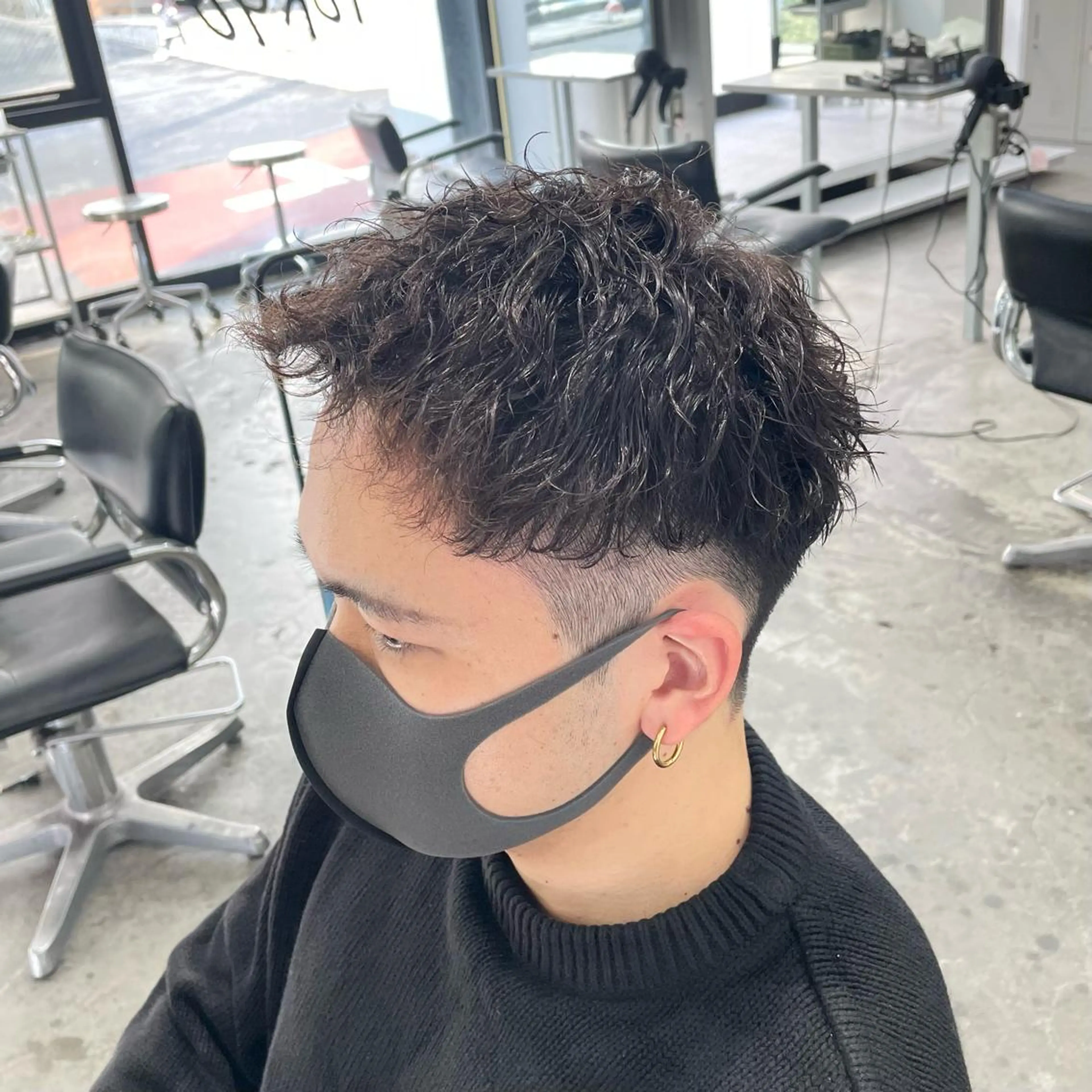 ショート パーマ メンズ アップバング ショートヘア カット パーマ メンズ特化美容師/ 藤戸 椋のヘアスタイル