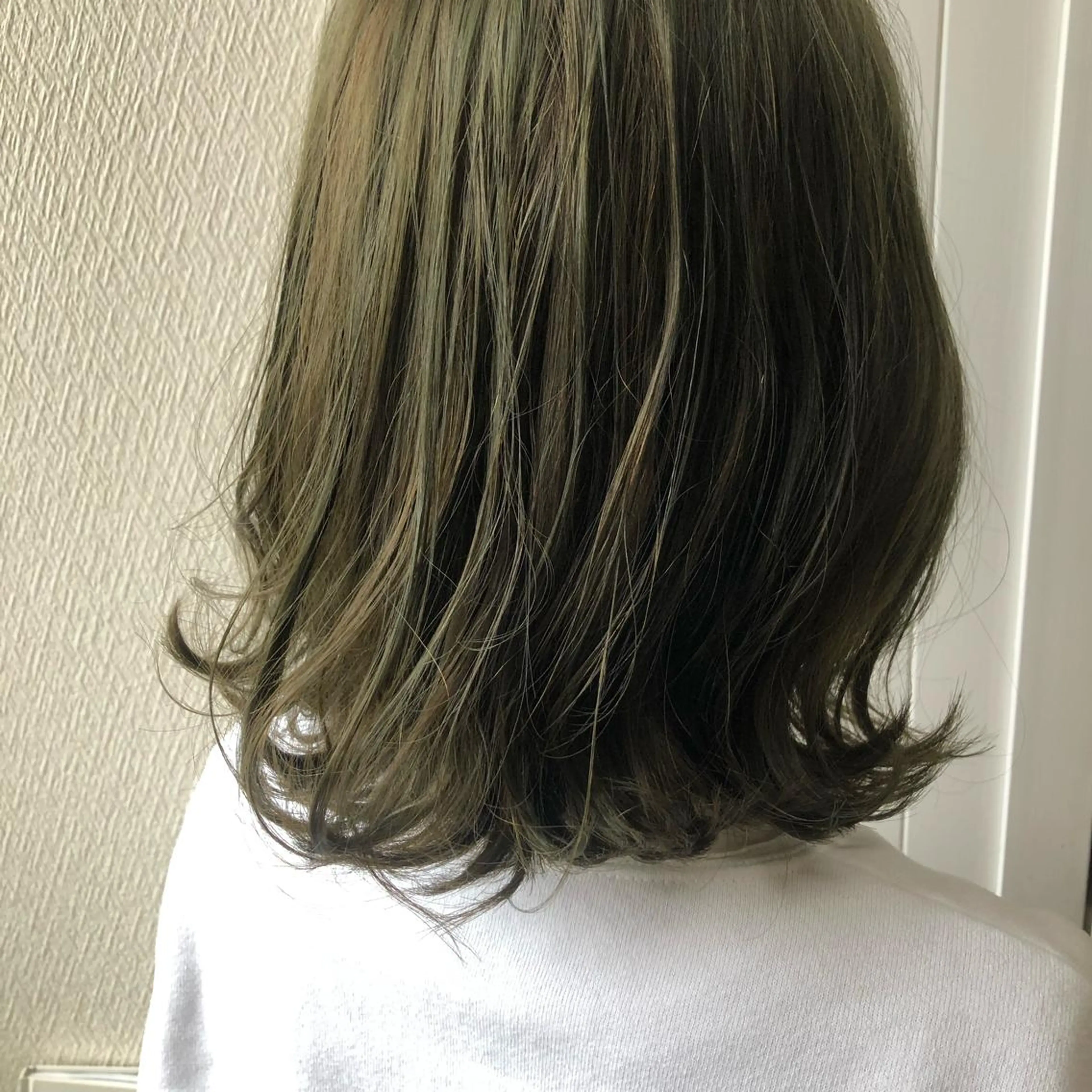 ミディアム カラー 透明感カラー グレージュ オリーブグレージュ オリーブグレー 外国人風カラー 江上拓郎/ショート /酸性ストレートのヘアスタイル