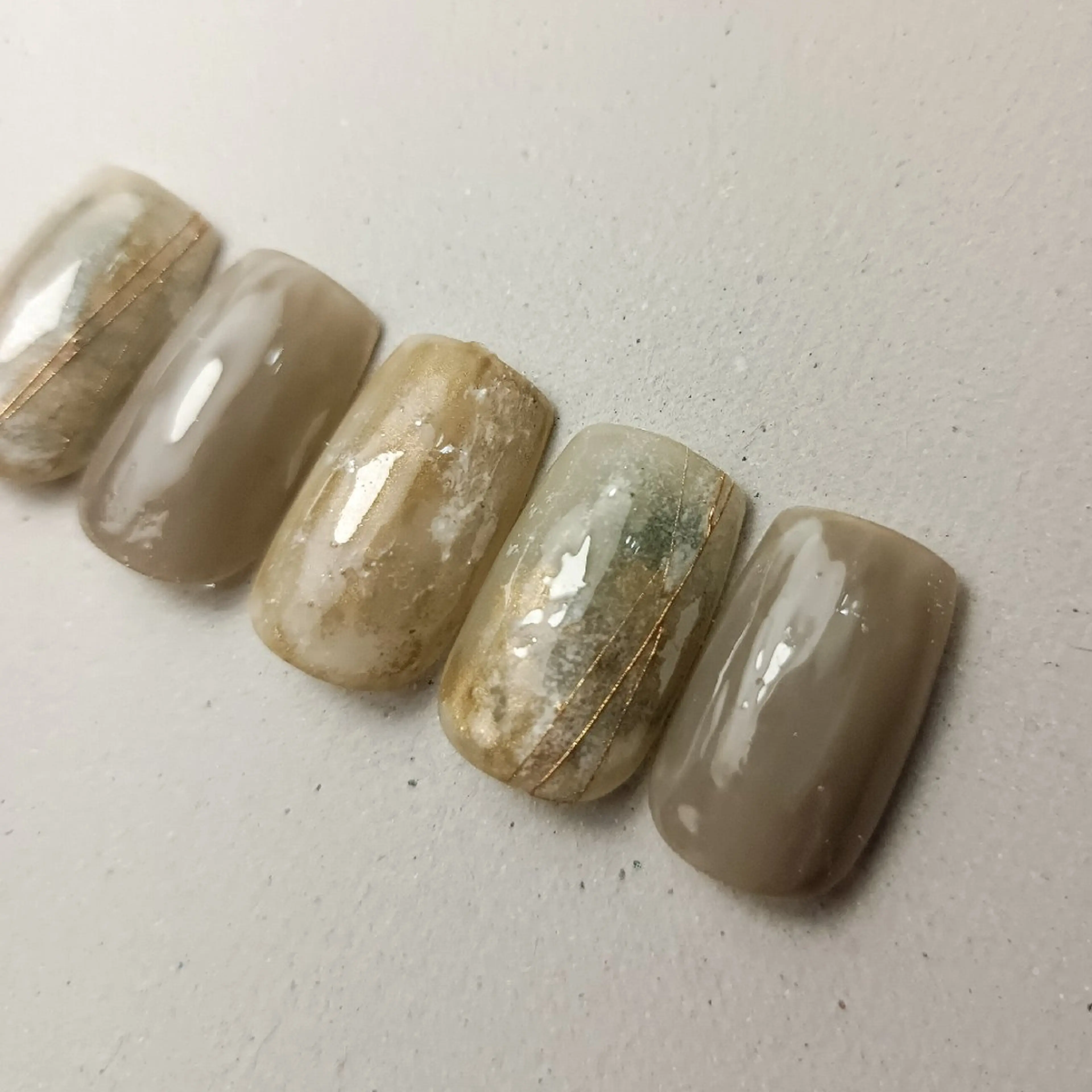 ネイル Legit nail salonのネイルデザイン