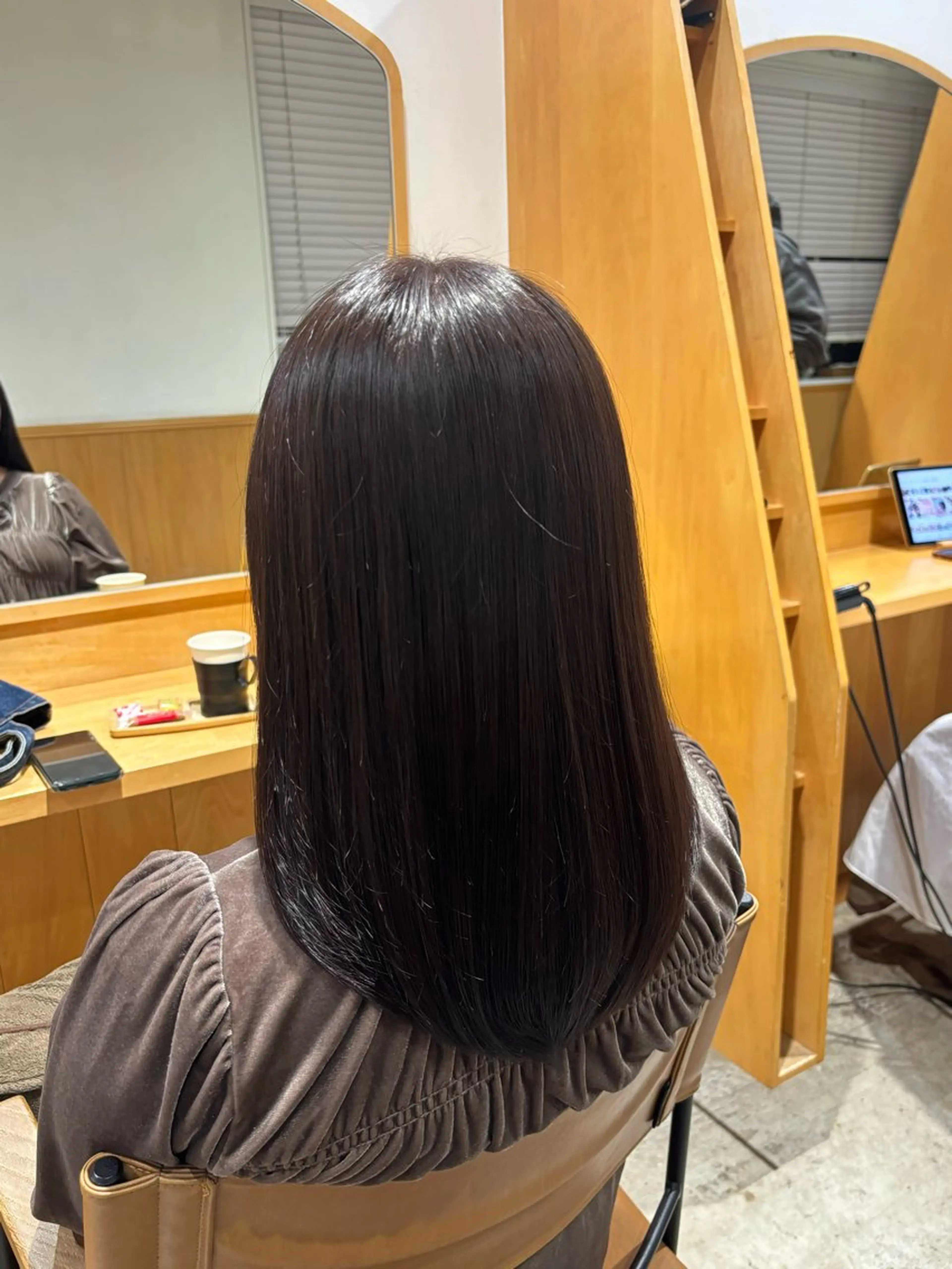 セミロング カット ヘアカラー トリートメント 【Amphi Tokyo】宮原のヘアスタイル