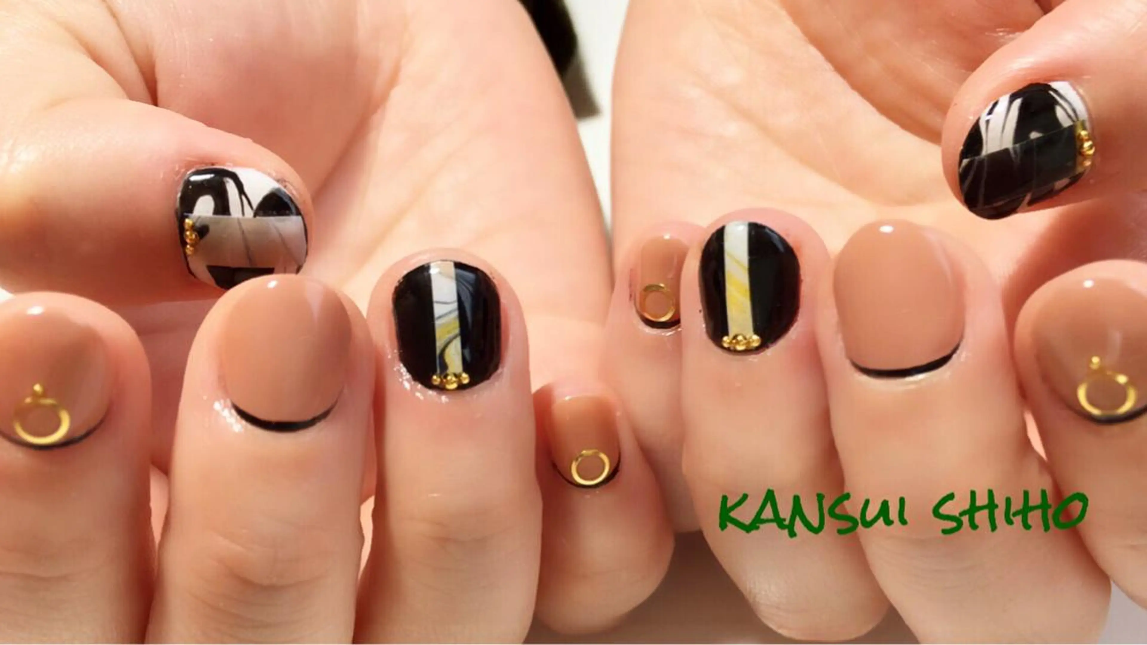 ネイル Elio 国泰寺のネイルデザイン