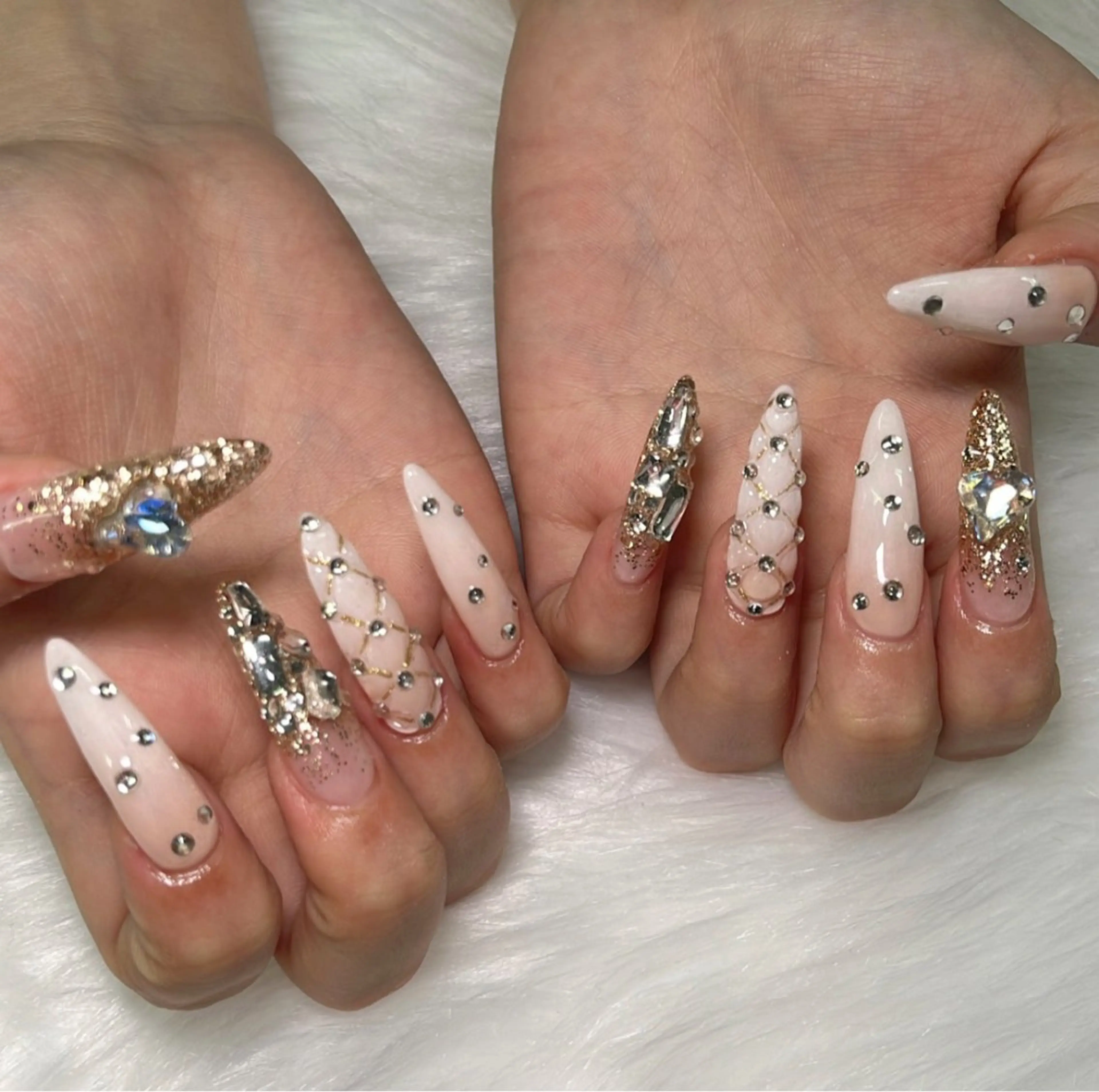 ネイル ハンドネイル 茂木 柚佳のネイルデザイン