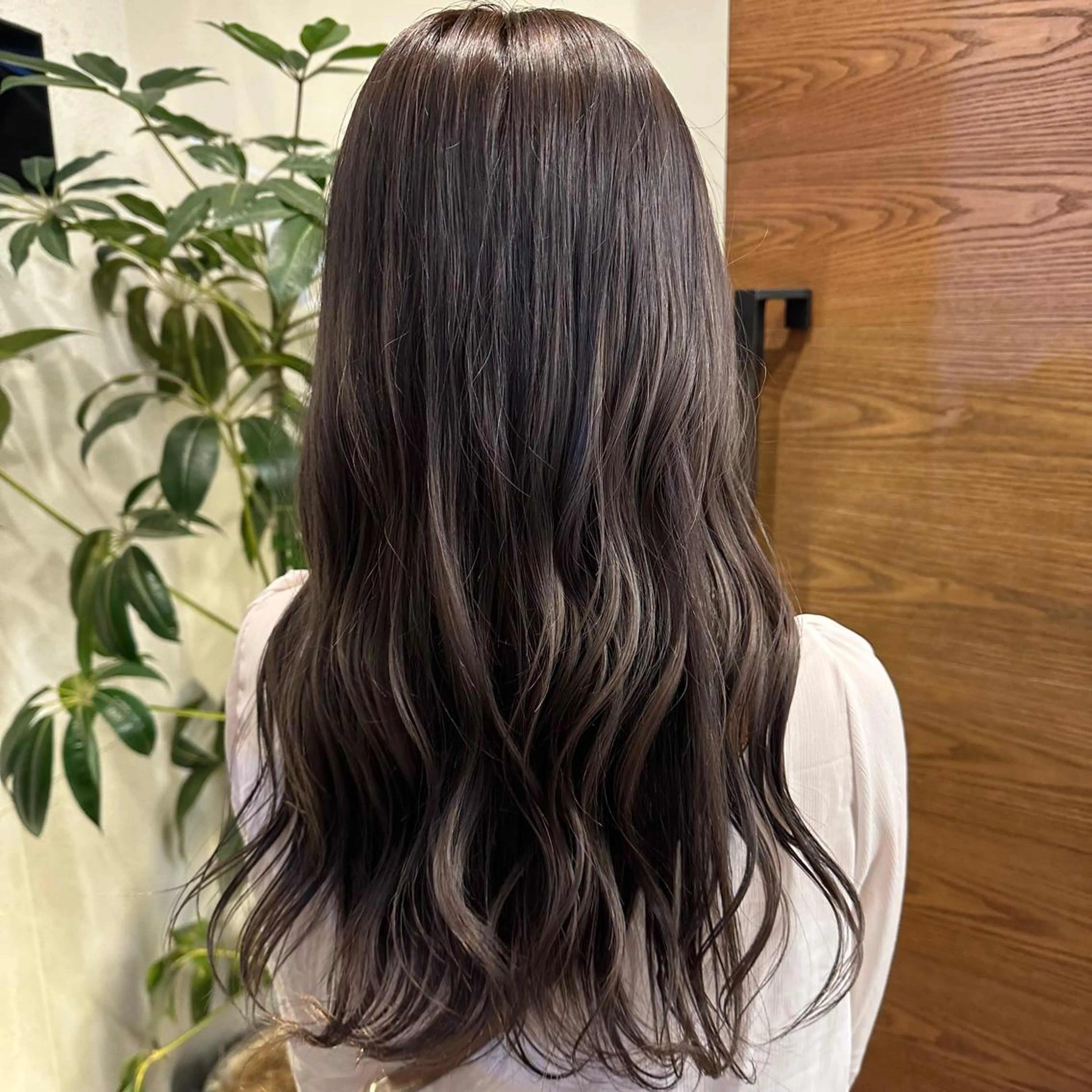 ロング カラー momo 札幌美容師のヘアスタイル