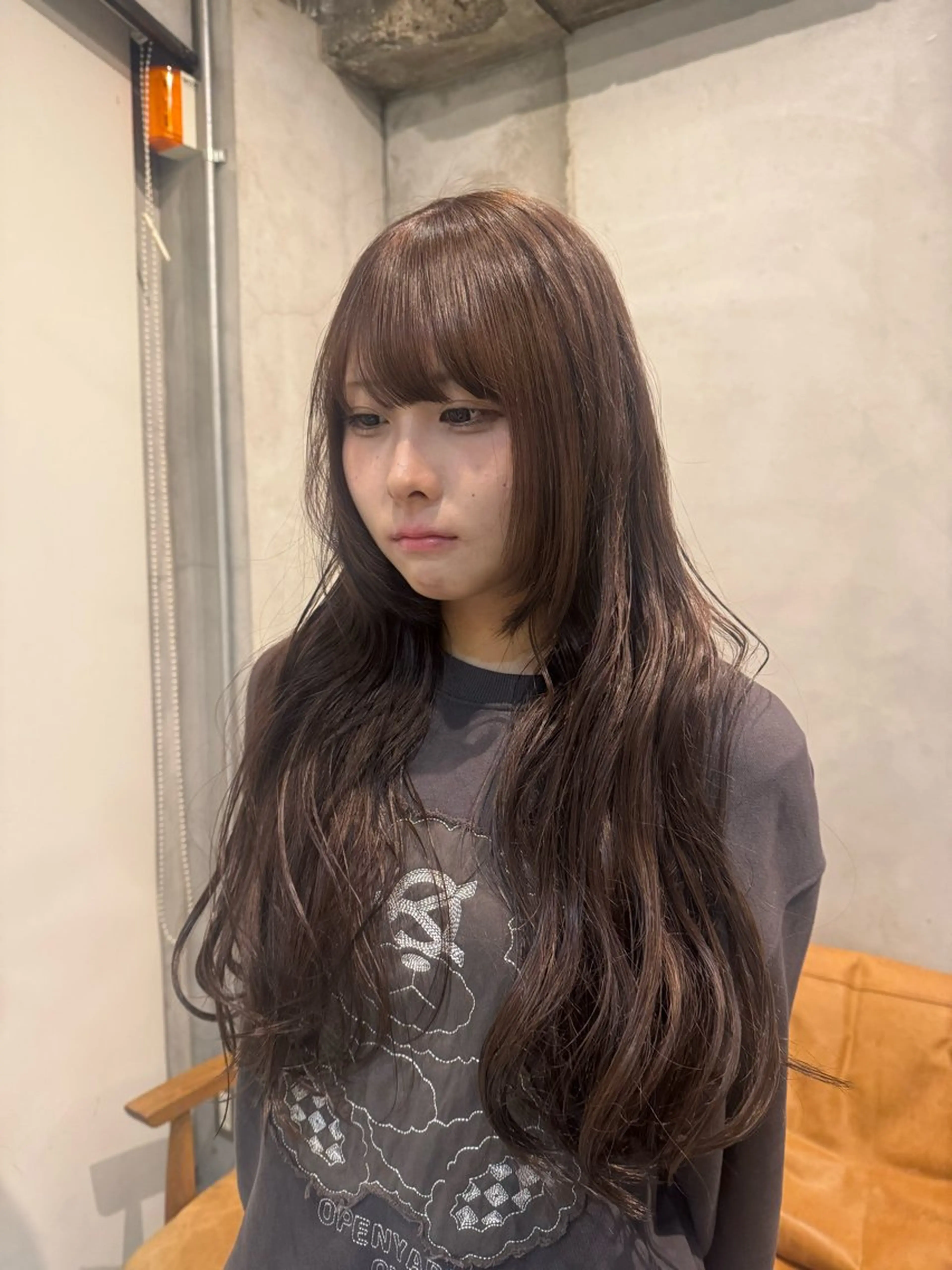 ロング ヘアカラー 坂本 侑寿己のヘアスタイル