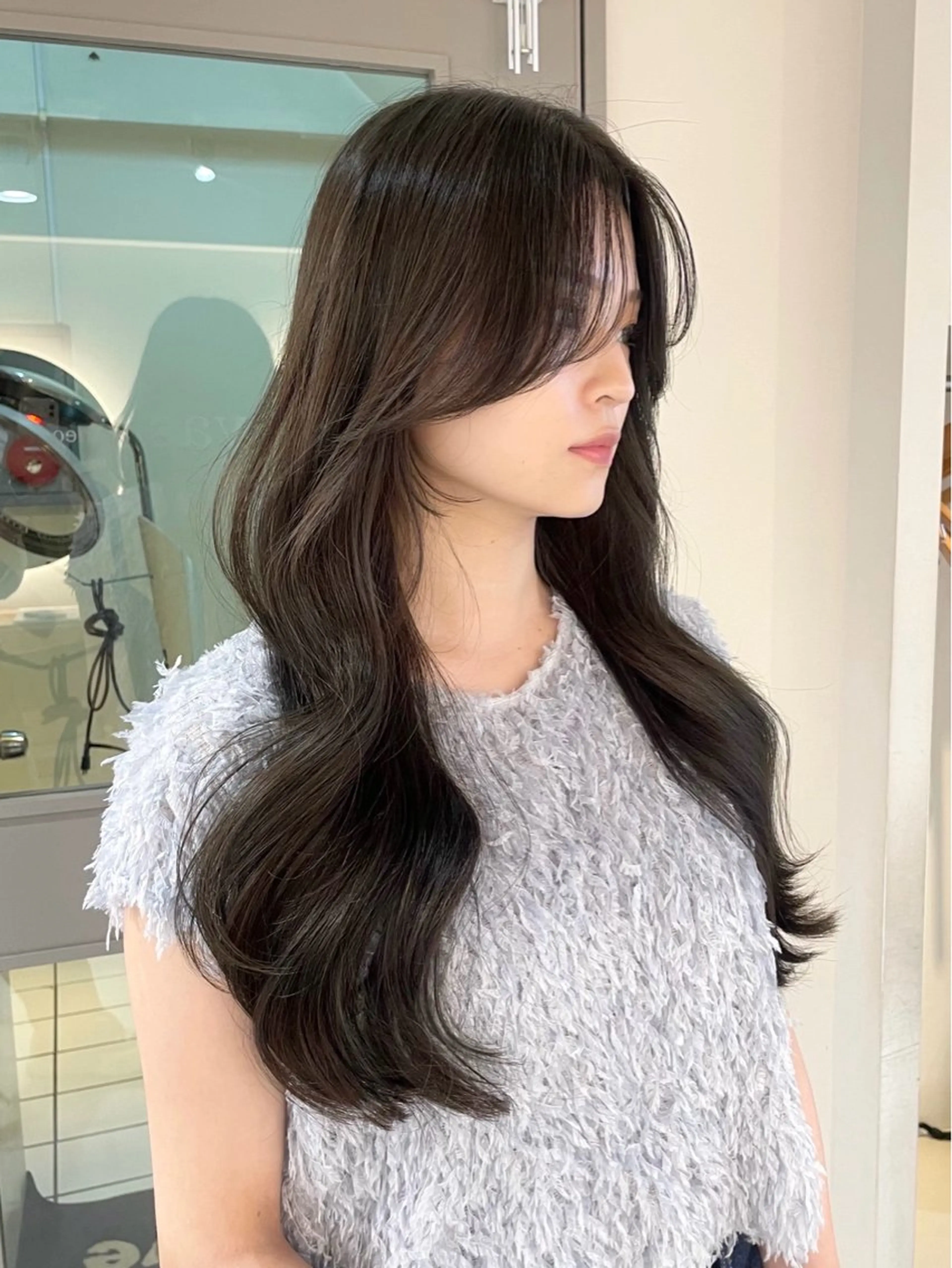 ロング カラー 透明感カラー グレージュ オリーブグレージュ オリーブグレー くびれヘア カット ヘアカラー トリートメント 横浜/レイヤーカット /韓国ヘア/佐藤記正のヘアスタイル