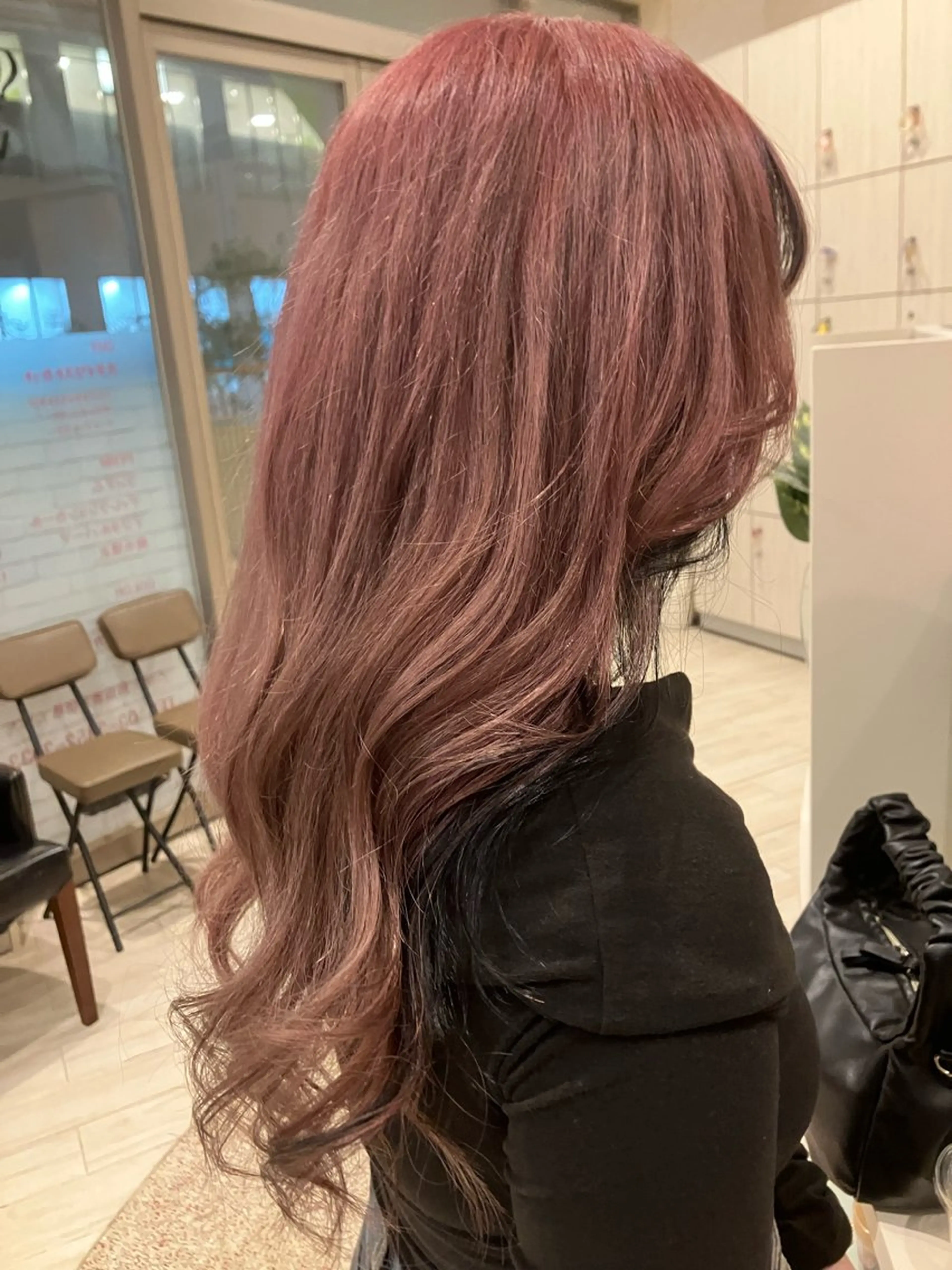 ロング カラー ベージュカラー ピンクカラー ピンクベージュ 永倉 はるかのヘアスタイル