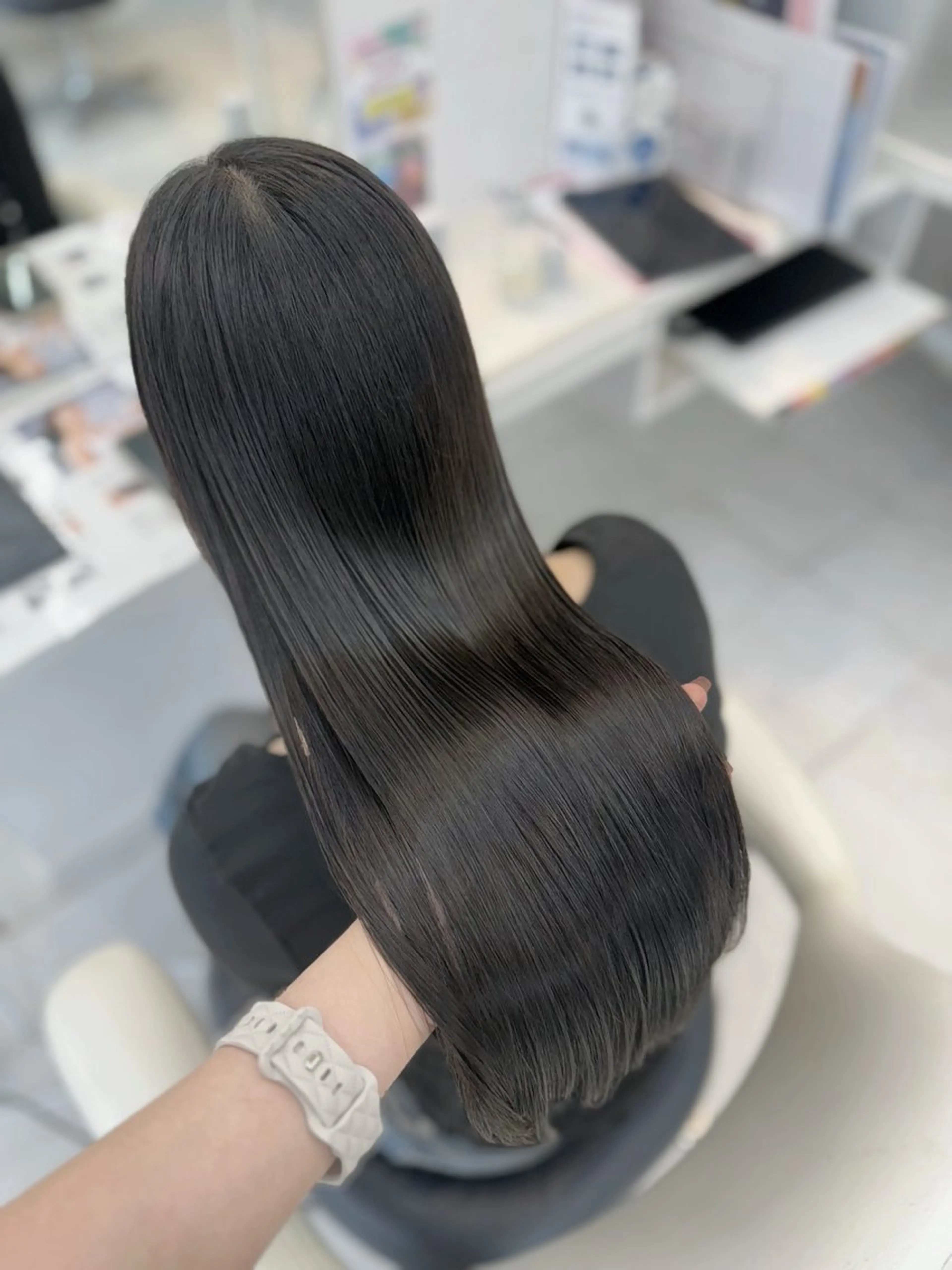 ロング 縮毛矯正 すずき なつき🌙のヘアスタイル