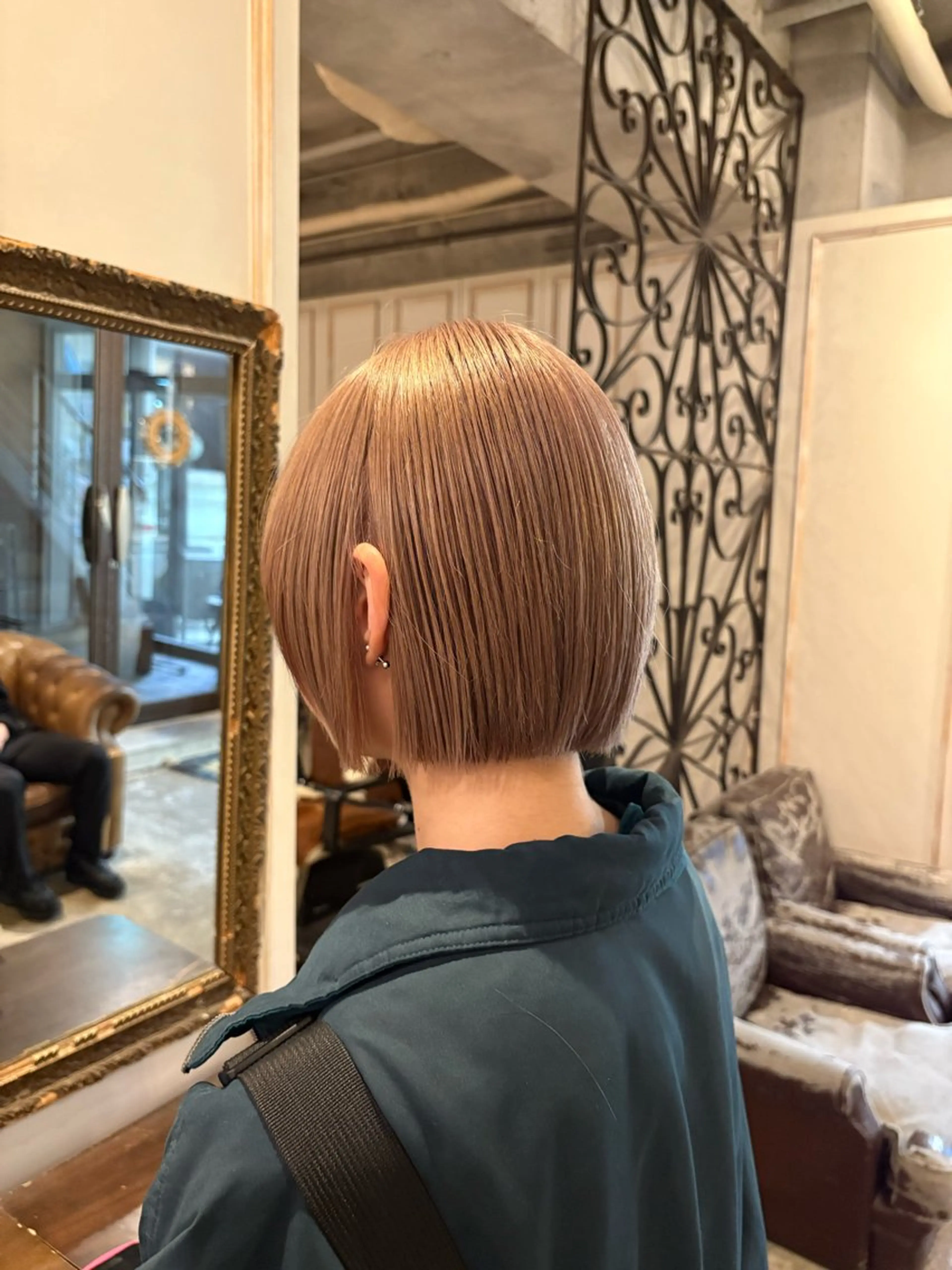 ショート 💕ハイトーン/ダメ ージ特化/MAO💕のヘアスタイル