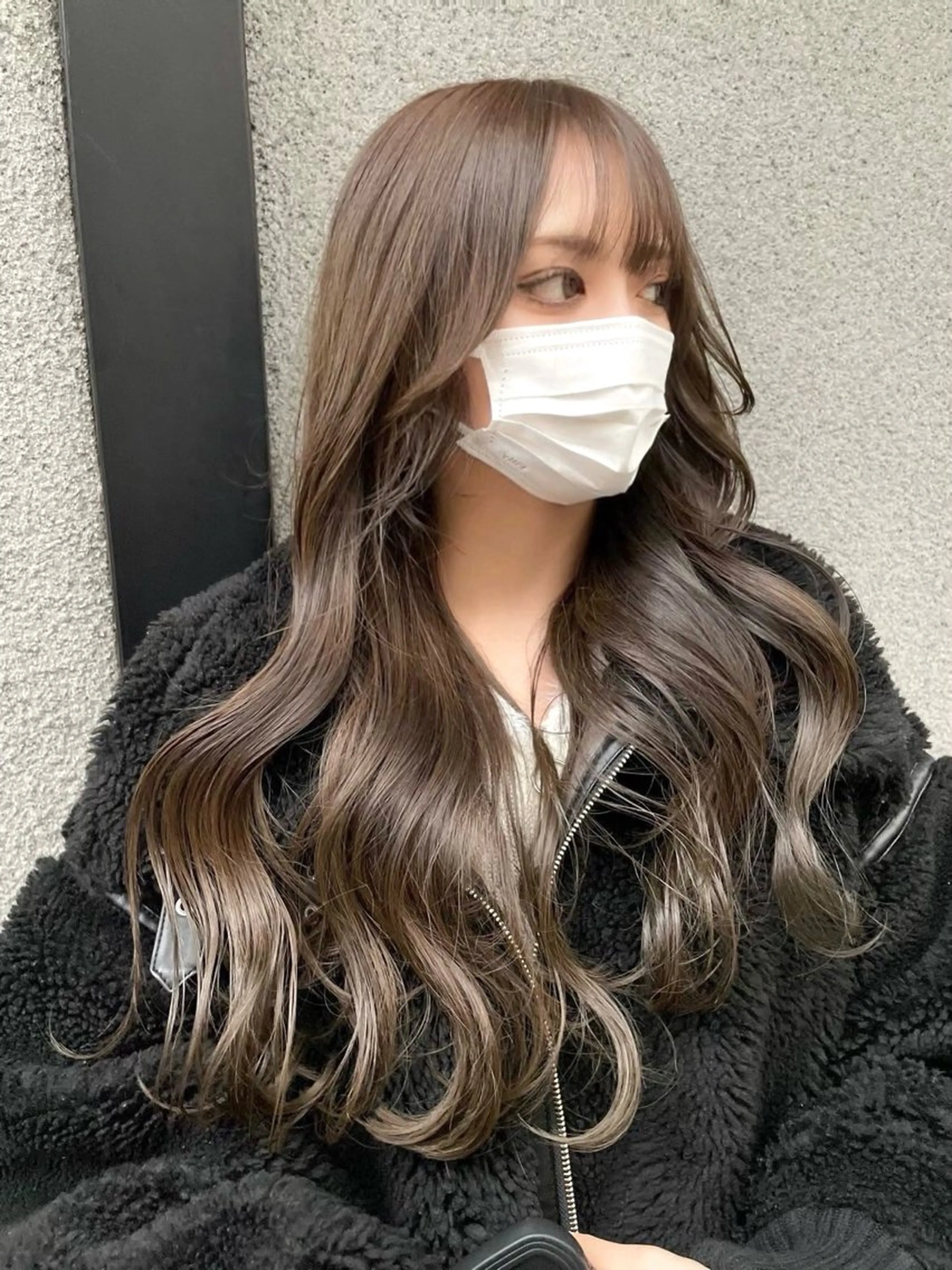 ロング 韓国/透明感 Veluaのヘアスタイル