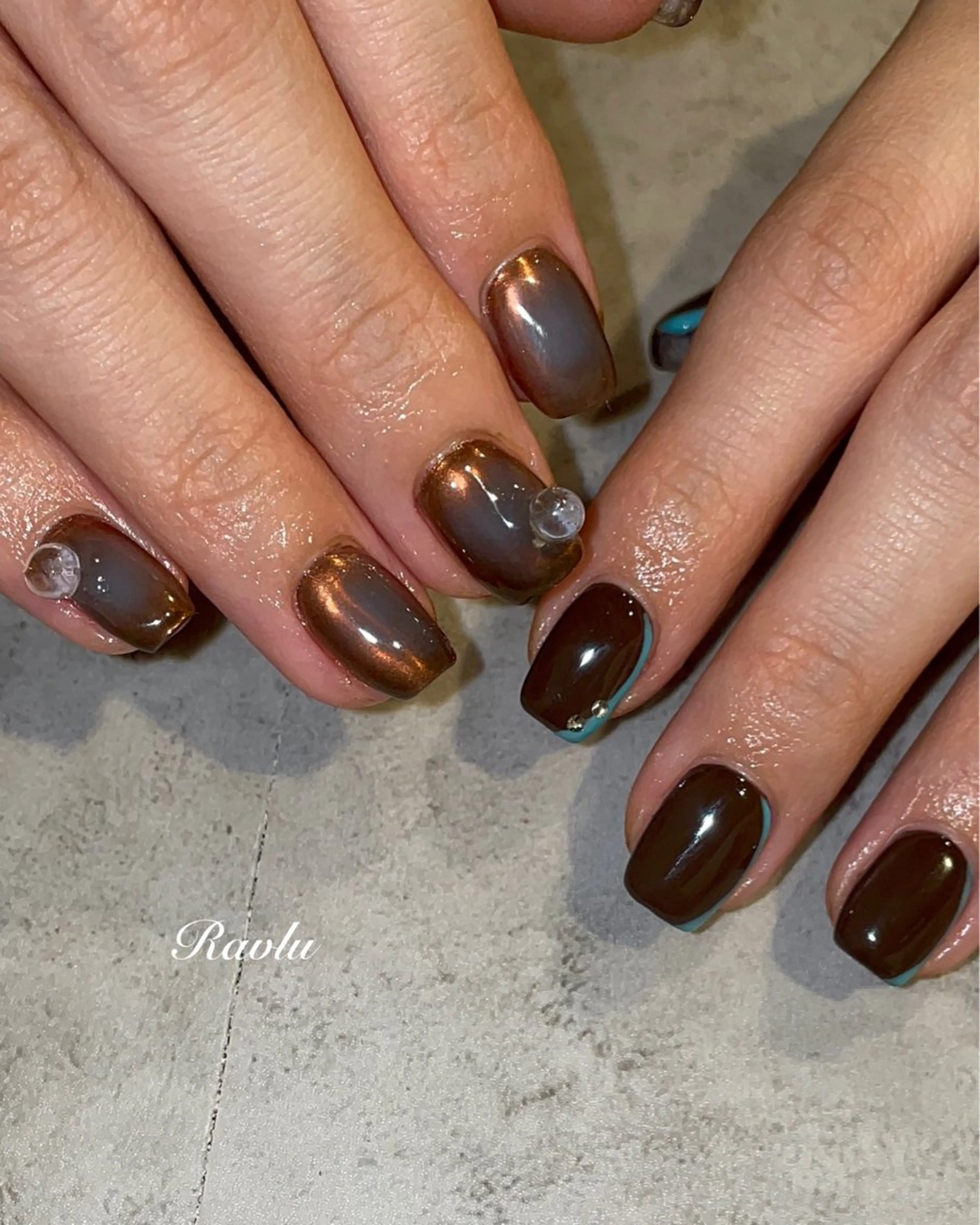ネイル ブラウン Ravlu所属・アラカキ アンジュのネイルデザイン