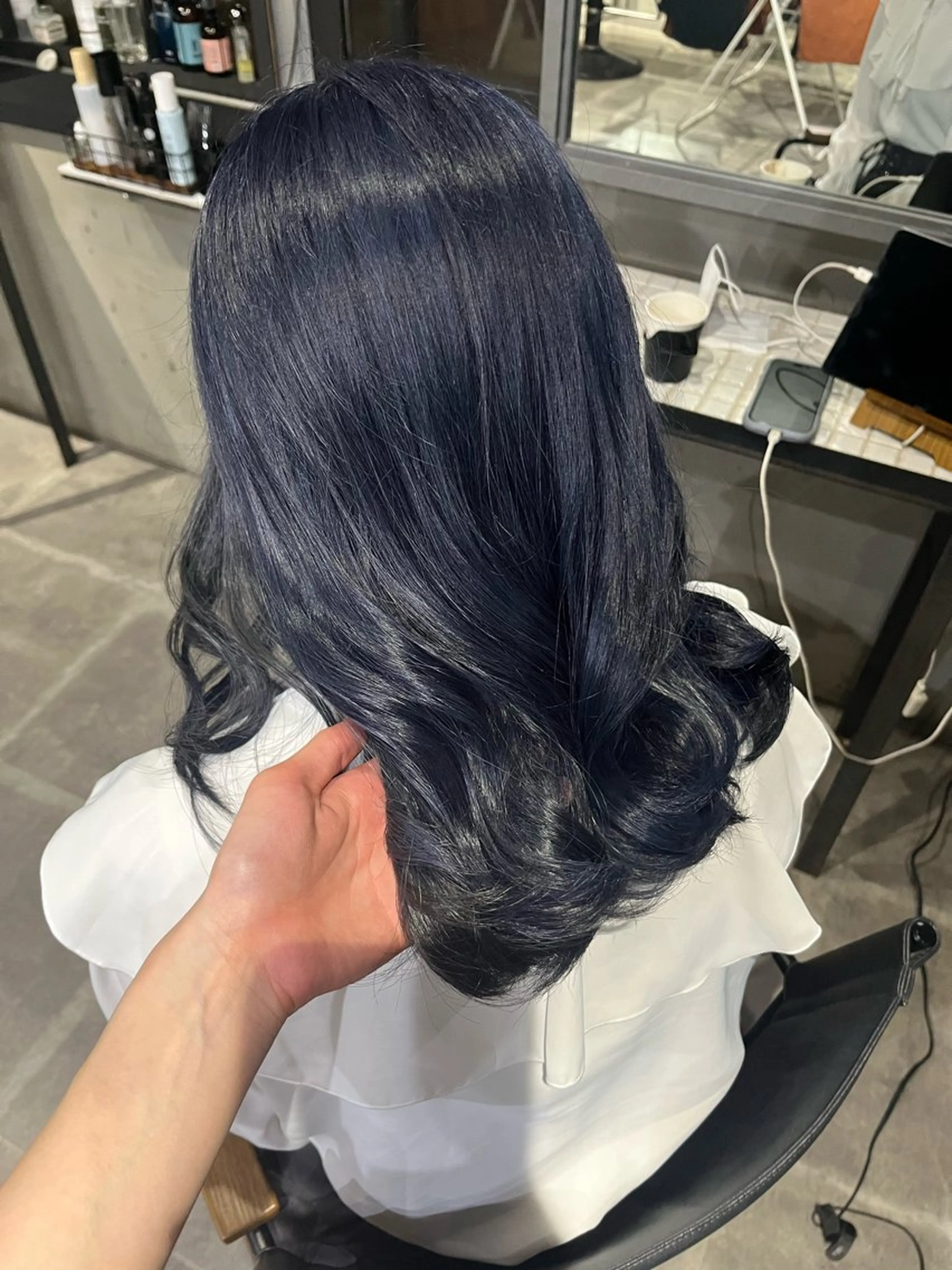 ミディアム カラー ブリーチ ブルーカラー ネイビーカラー ヘアカラー トリートメント 透明感♥韓国ヘア HINAのヘアスタイル