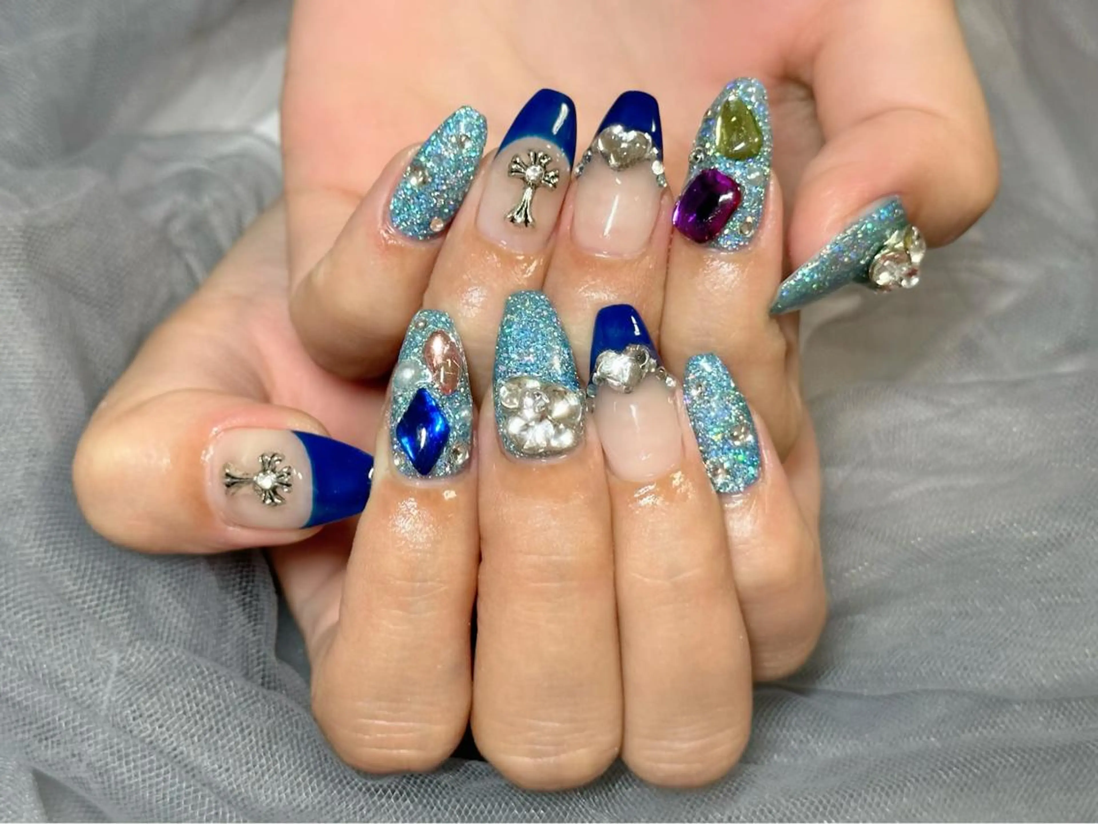 ネイル ブルー フレンチネイル ラメ(グリッター) 水色 ハンドネイル Nail Salon KURELLYのネイルデザイン