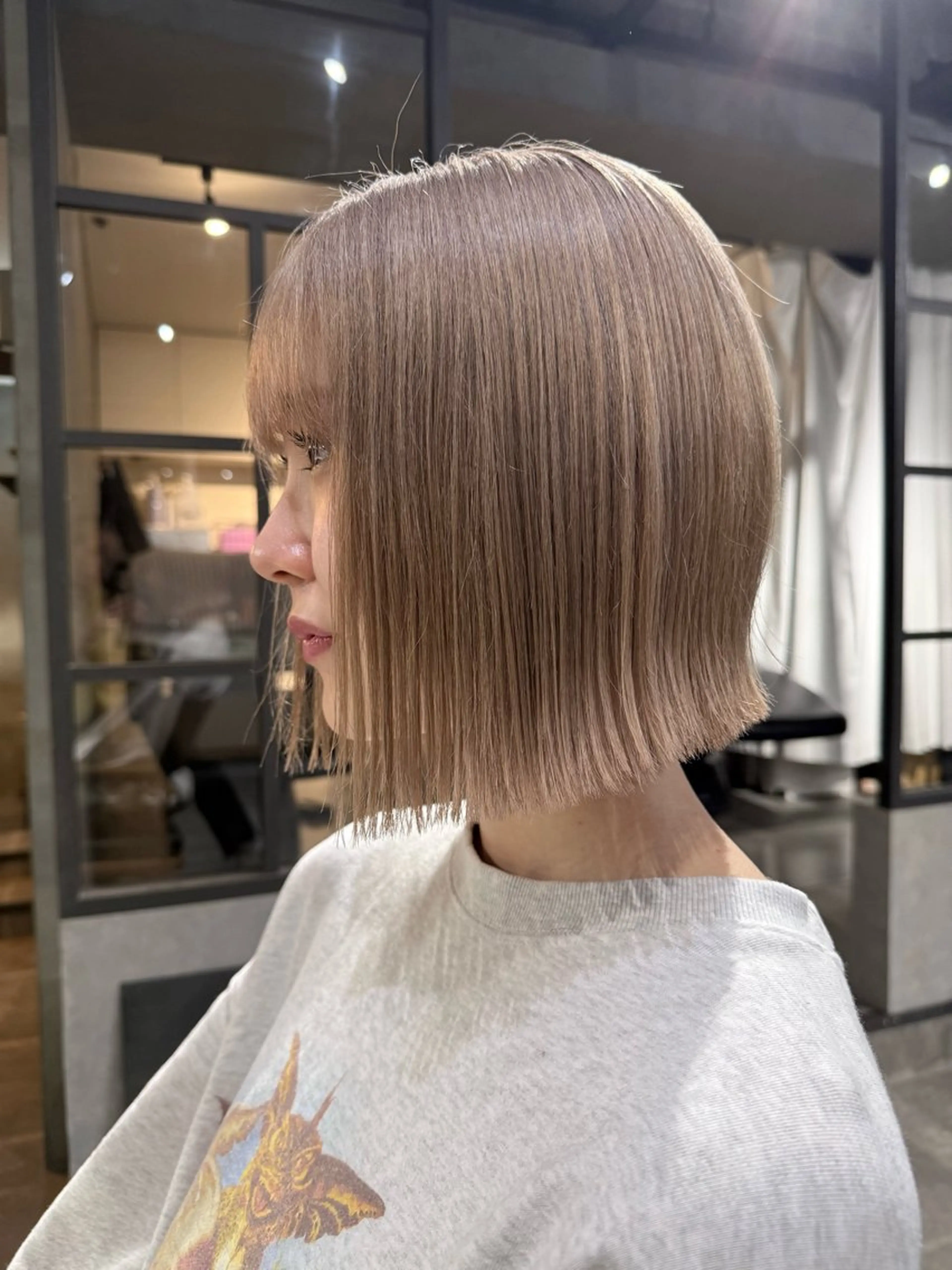 ショート カット ヘアカラー トリートメント 佐伯 桃のヘアスタイル