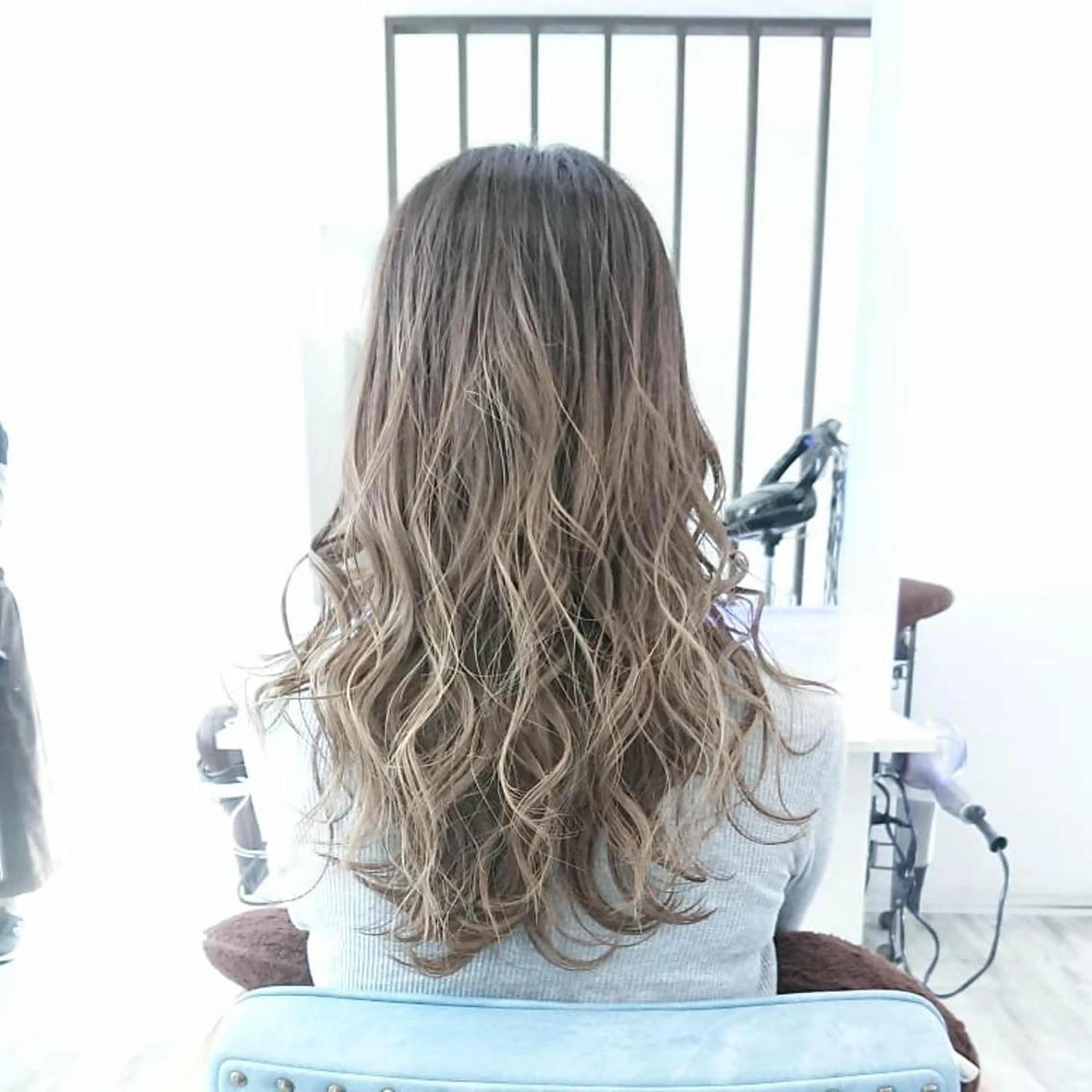 ロング カラー ヘアアレンジ 小林 伸行のヘアスタイル