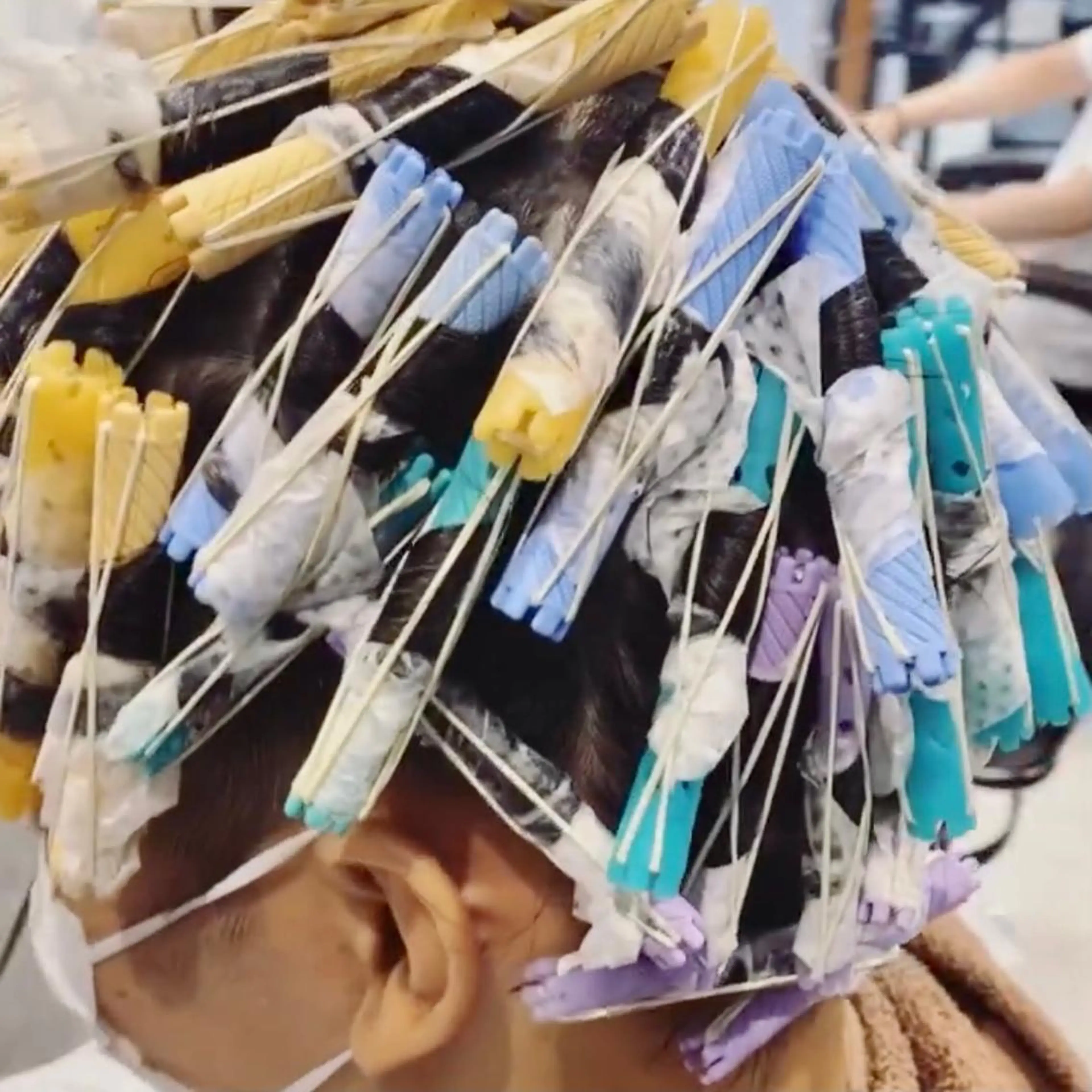 ミディアム パーマ 🤍BLEN 窓🤍のヘアスタイル