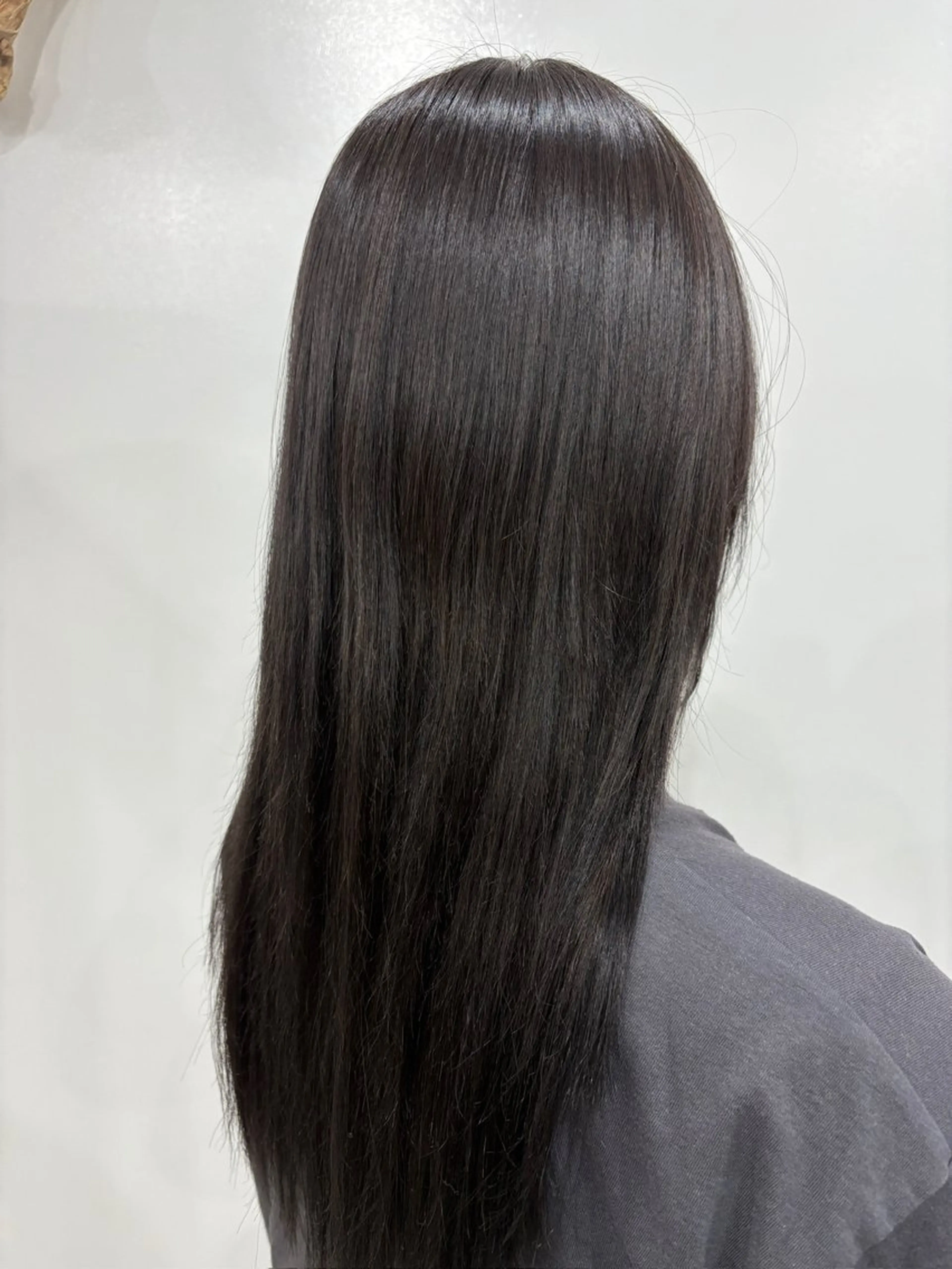 ロング カラー ダークグレー ダークグレージュ グレージュ ひかり .⋆𝜗𝜚のヘアスタイル