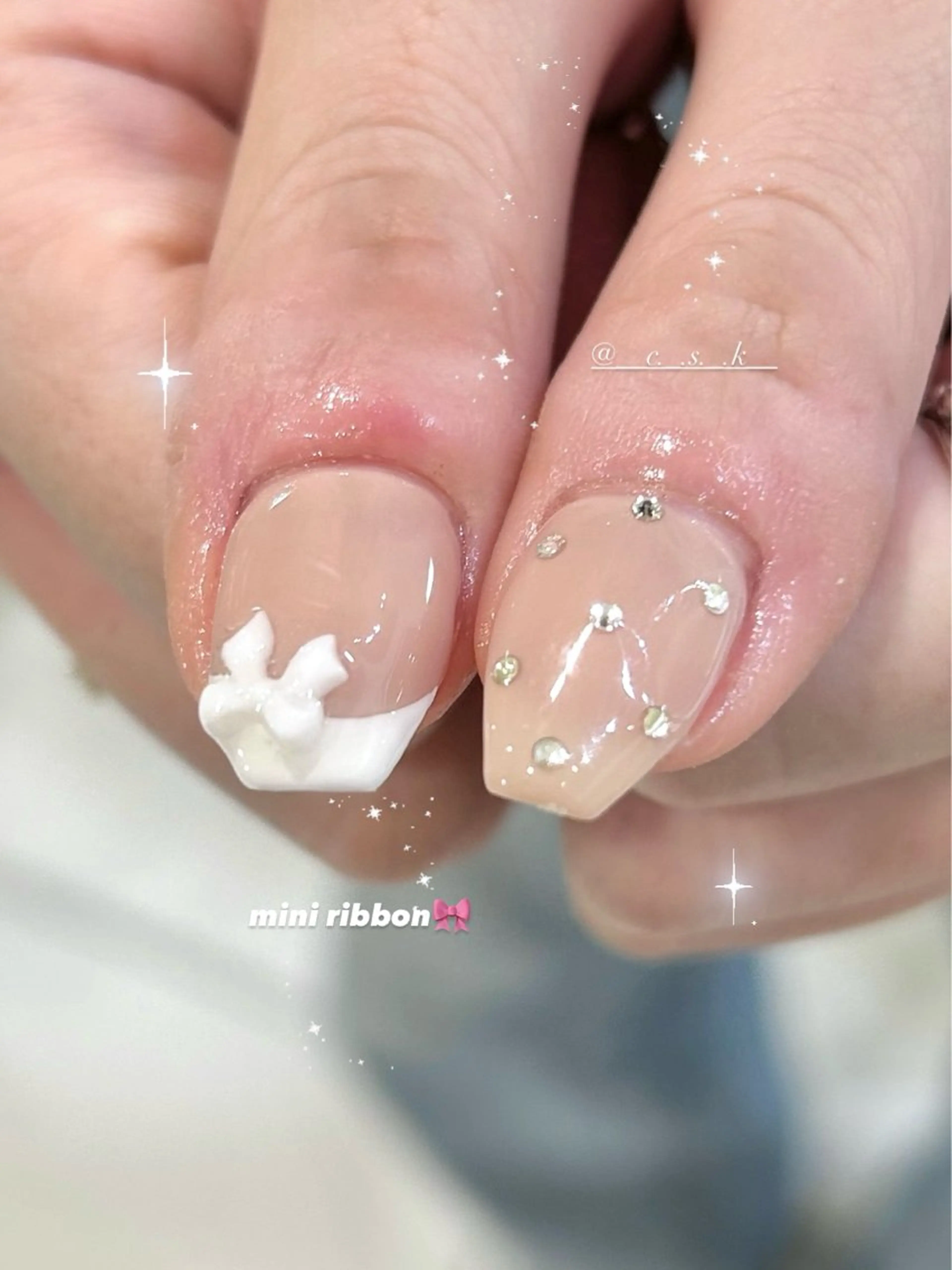 ネイル リボン ハンドネイル 🎀チーク/ちゅるん 🫧chisa🎀のネイルデザイン