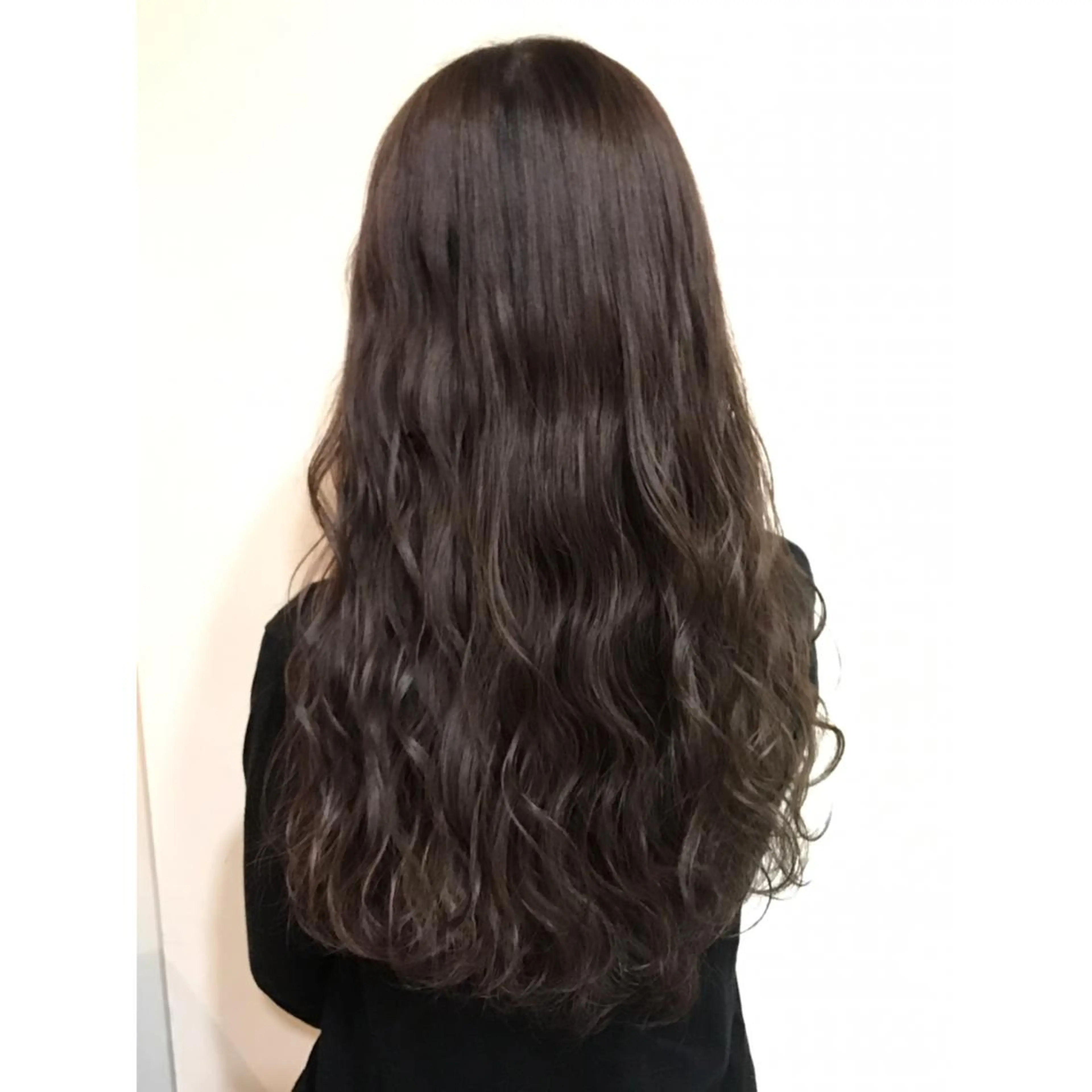 ロング カラー 松村 未央のヘアスタイル