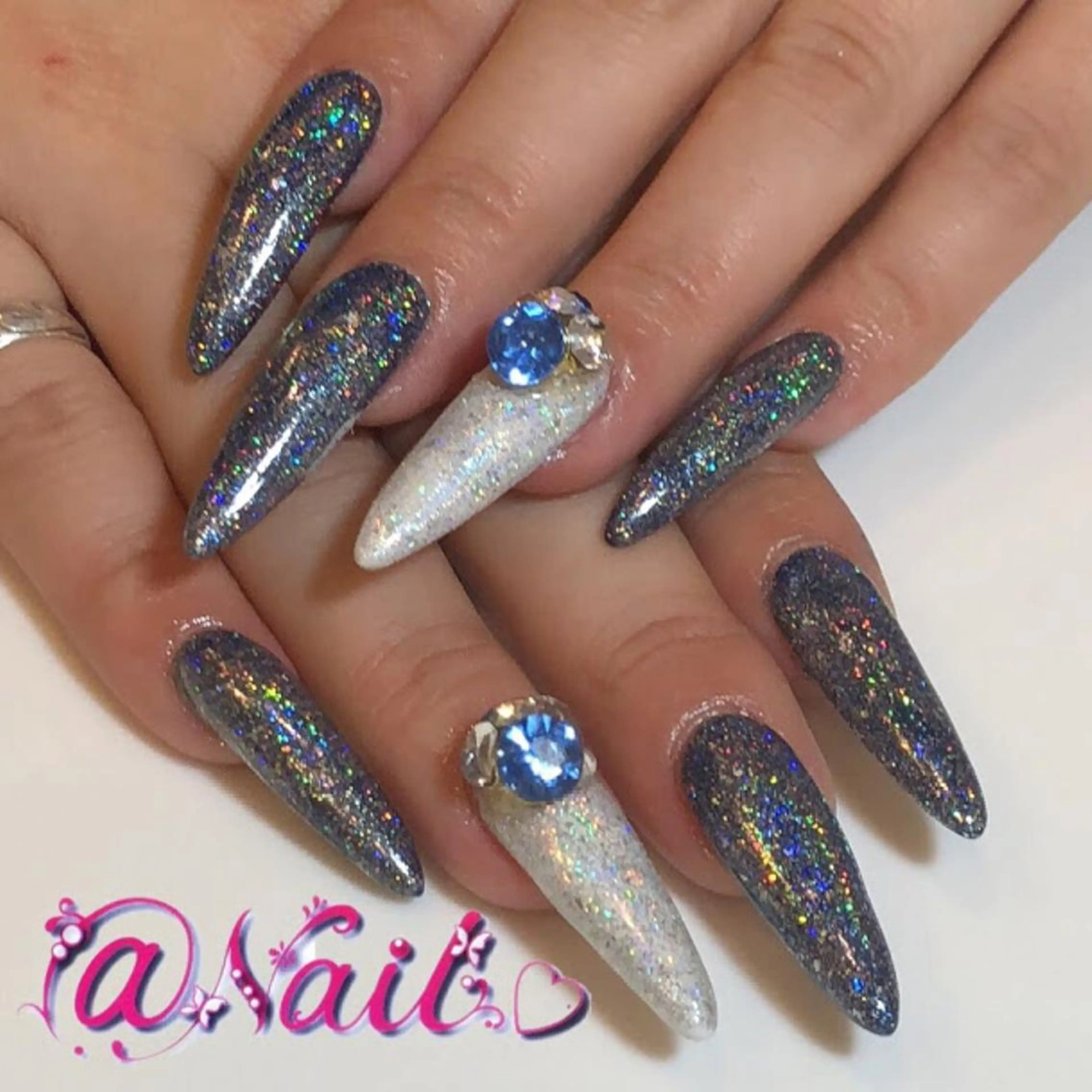 ネイル 小尾 栞のネイルデザイン